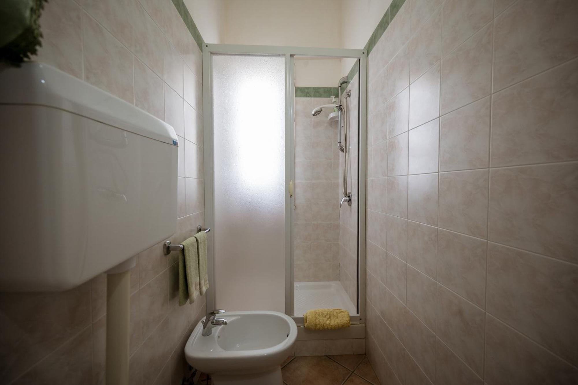 Double or Twin Room Bathroom
