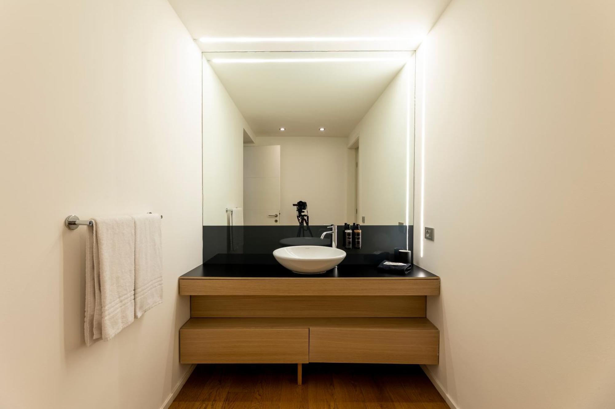 Deluxe Double or Twin Room Garden Access
