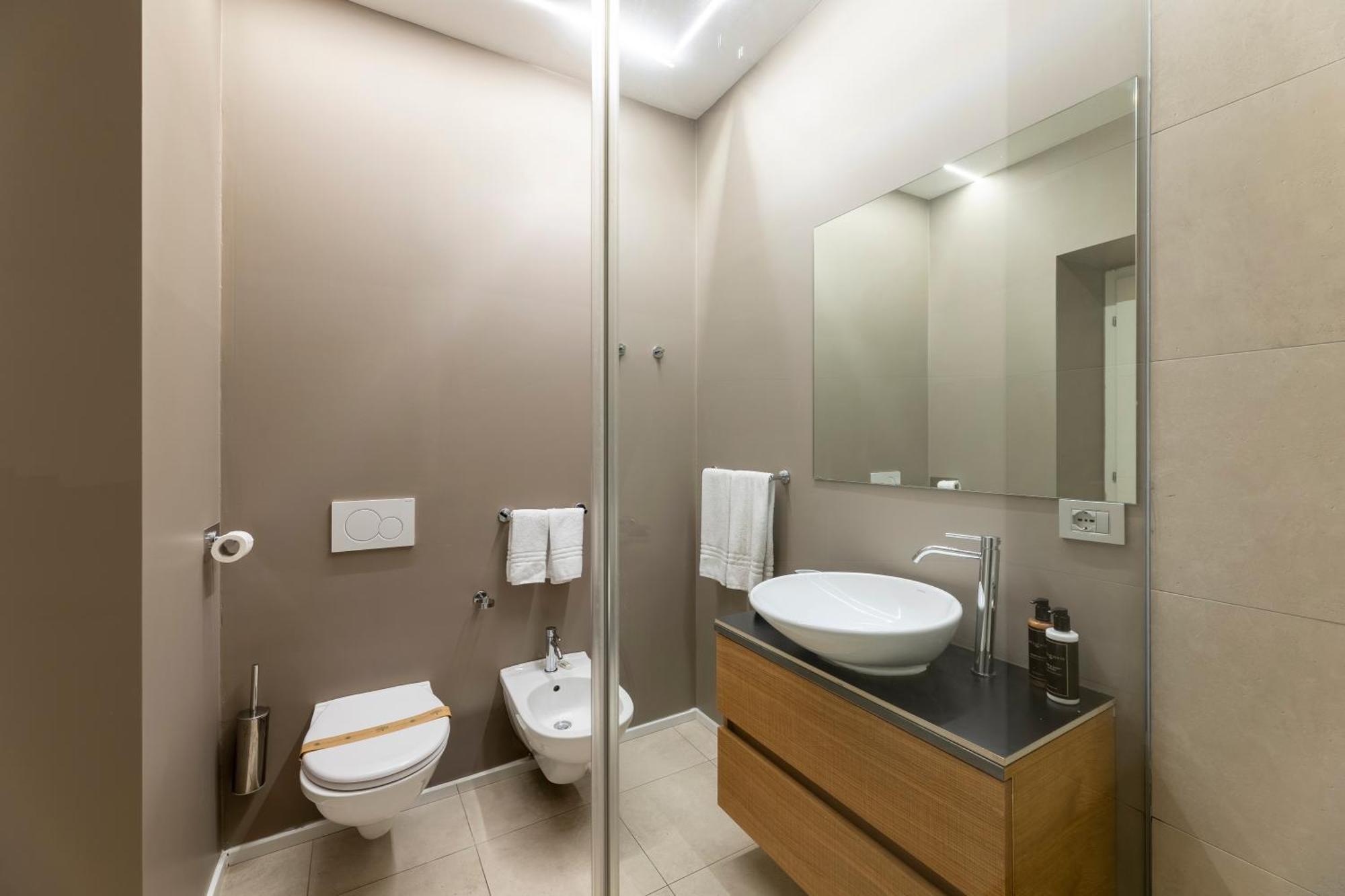 Deluxe Double or Twin Room Garden Access