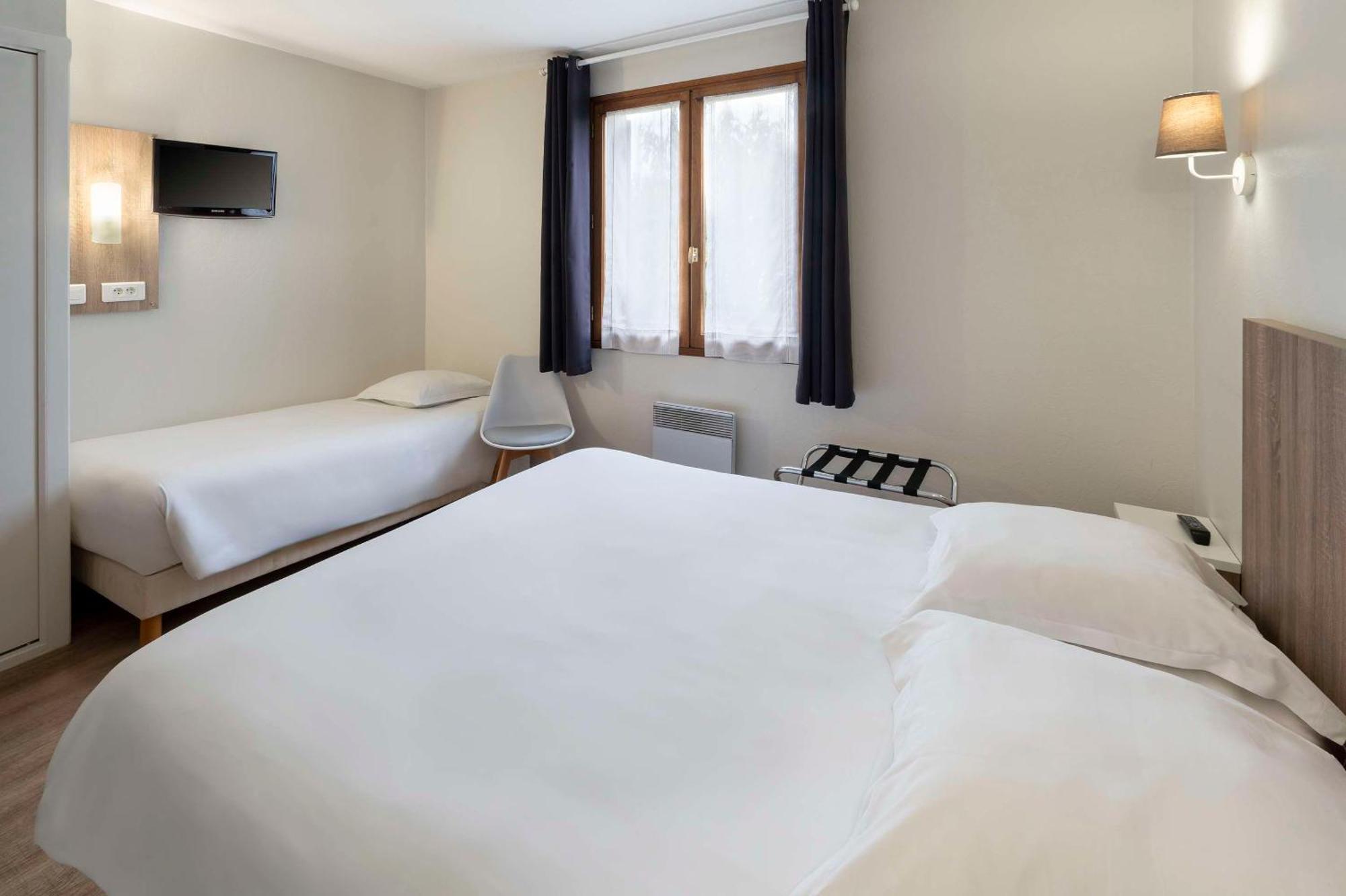 Family Room One Double Bed One Single Bed Non-Smoking