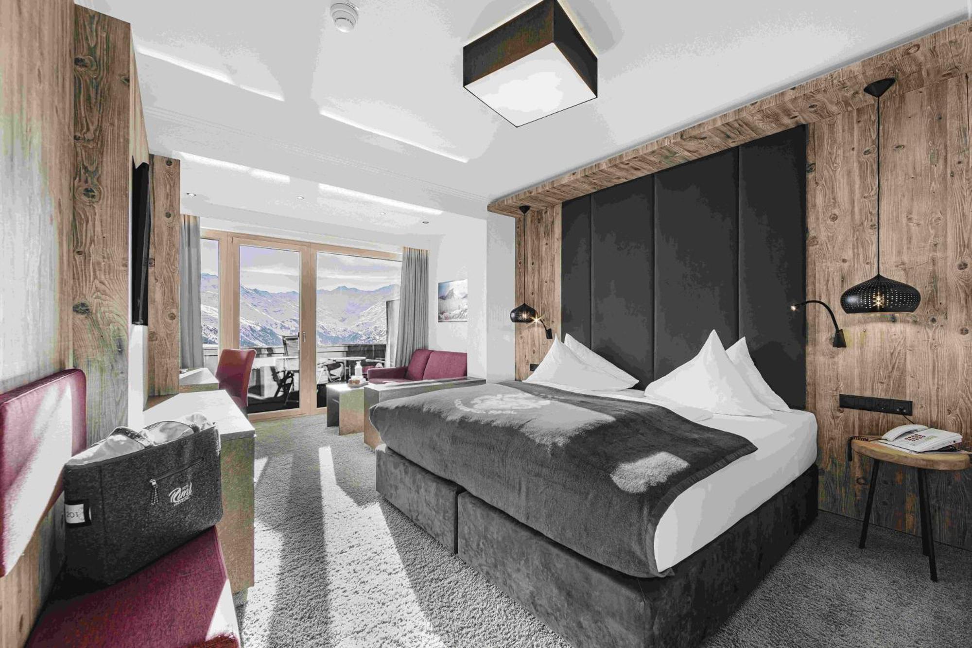 Double Room Mountain View