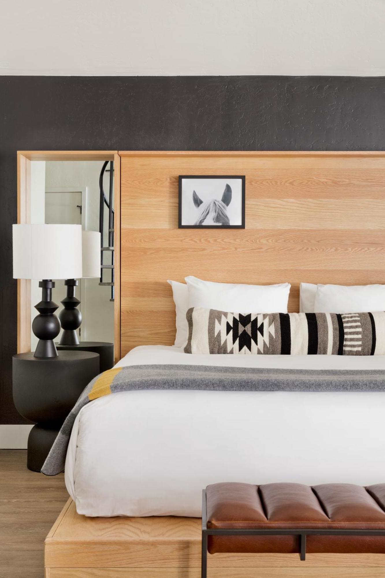 Standard King Room