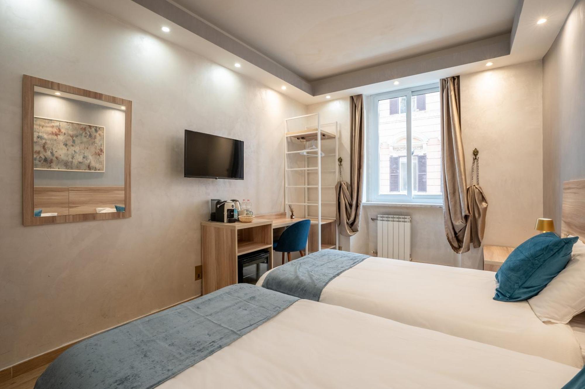 Standard Twin Room