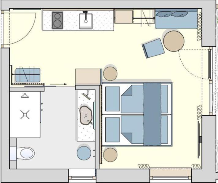 Deluxe Studio