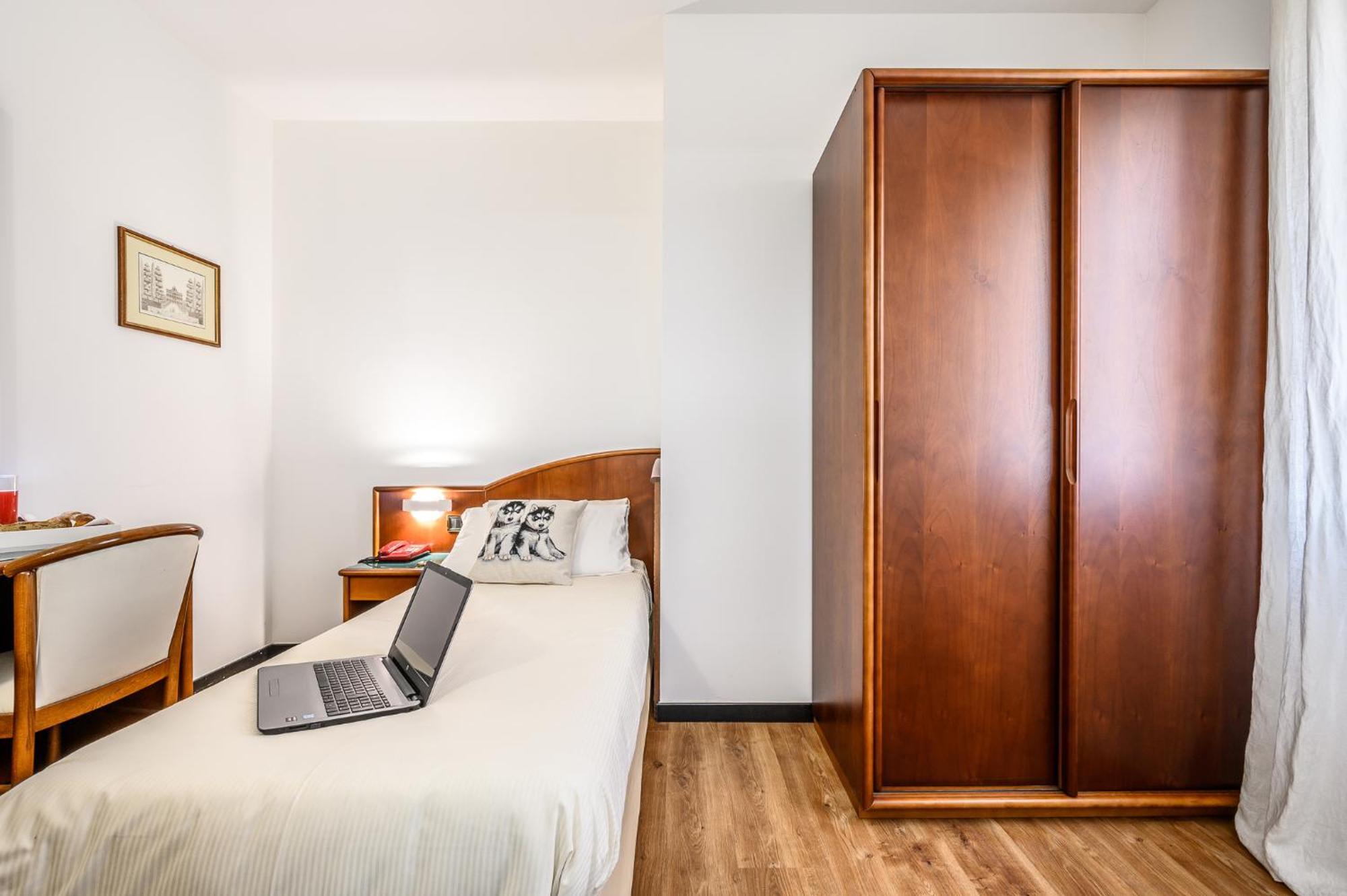 Small Single Room