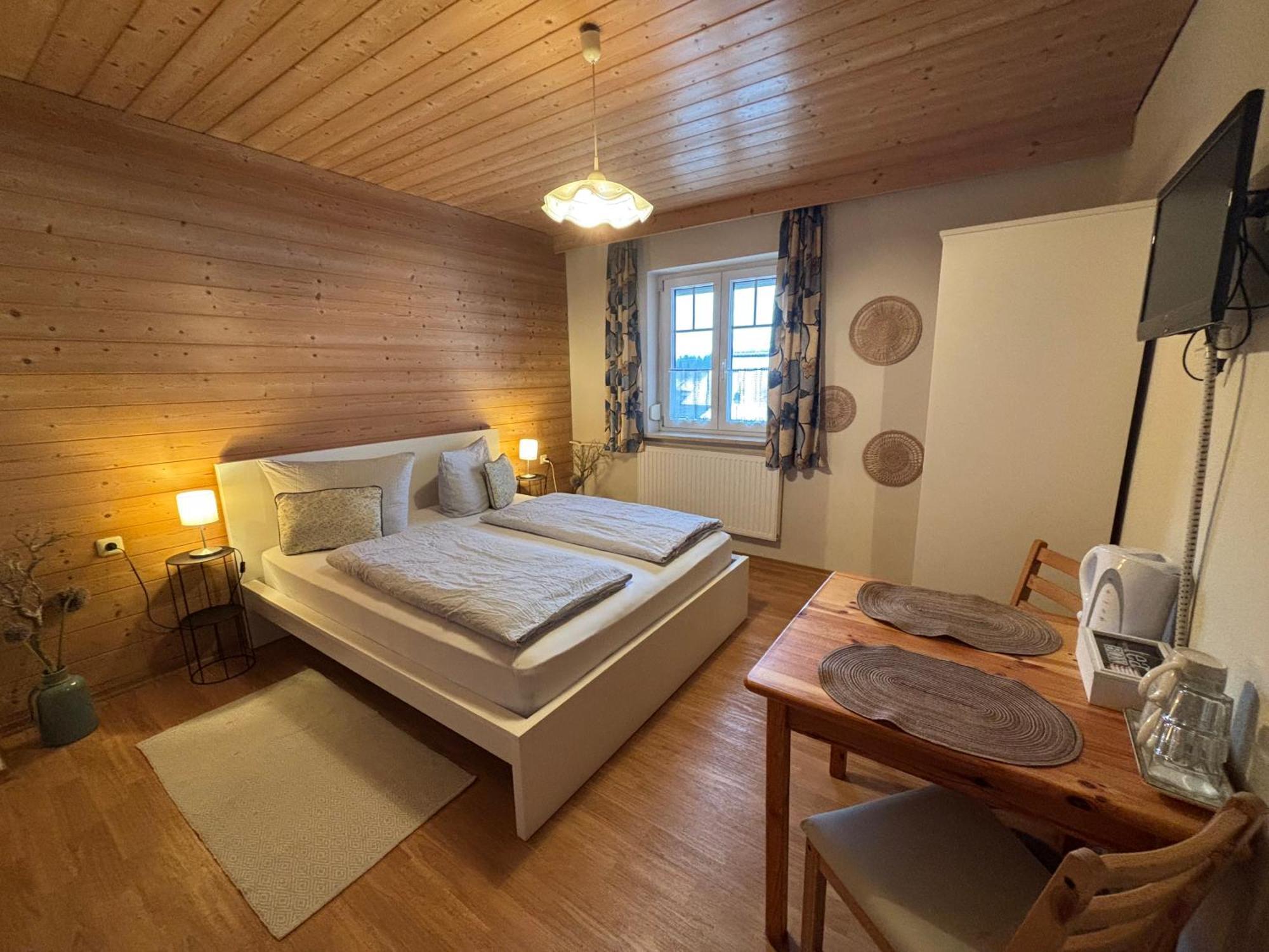 Double Room Private Bathroom