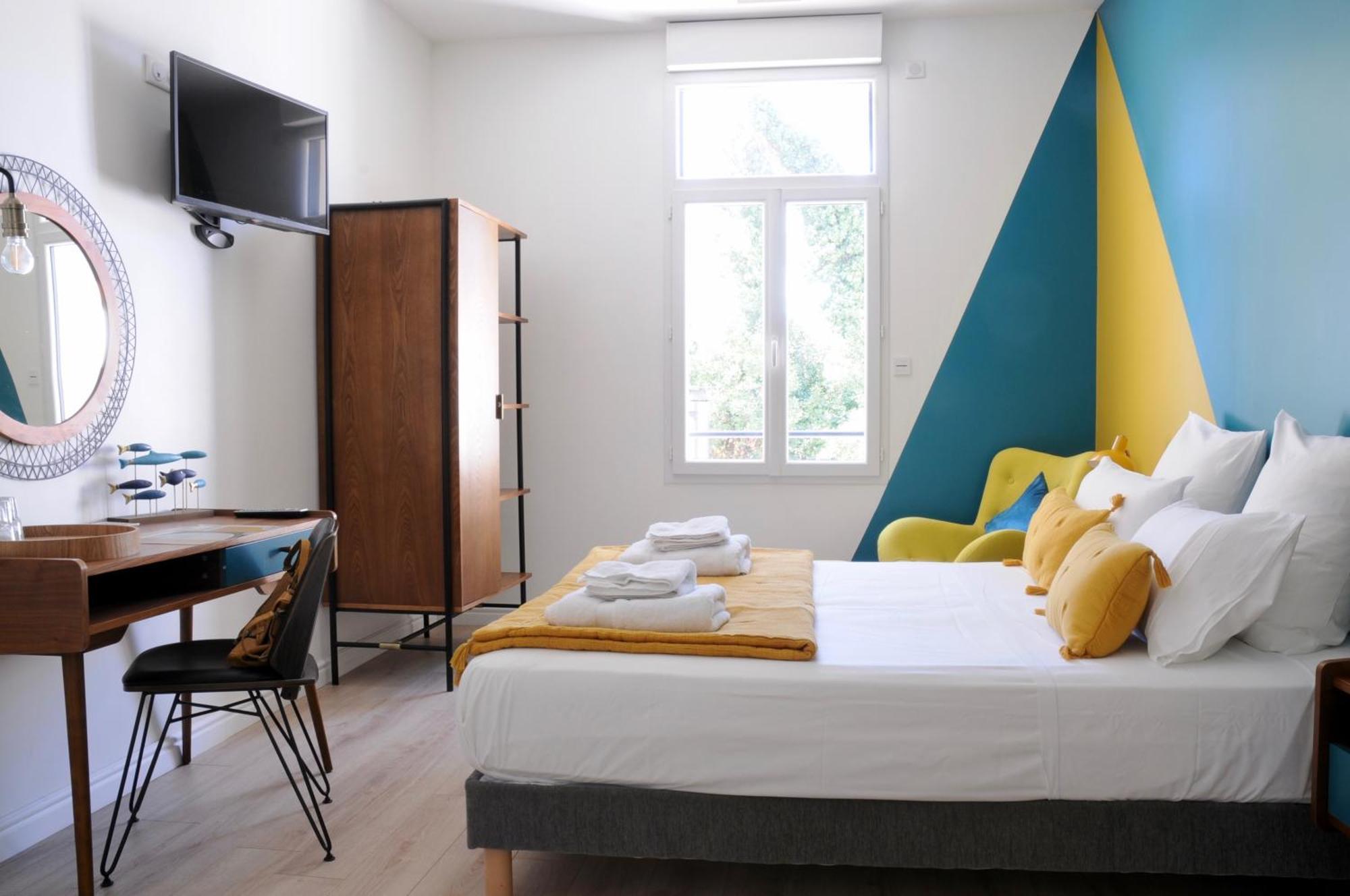 Deluxe Double or Twin Room