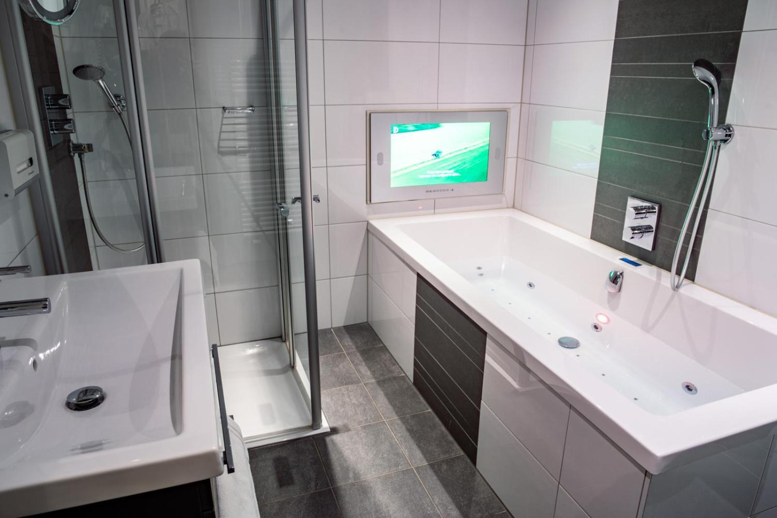 Junior Suite Harbour View