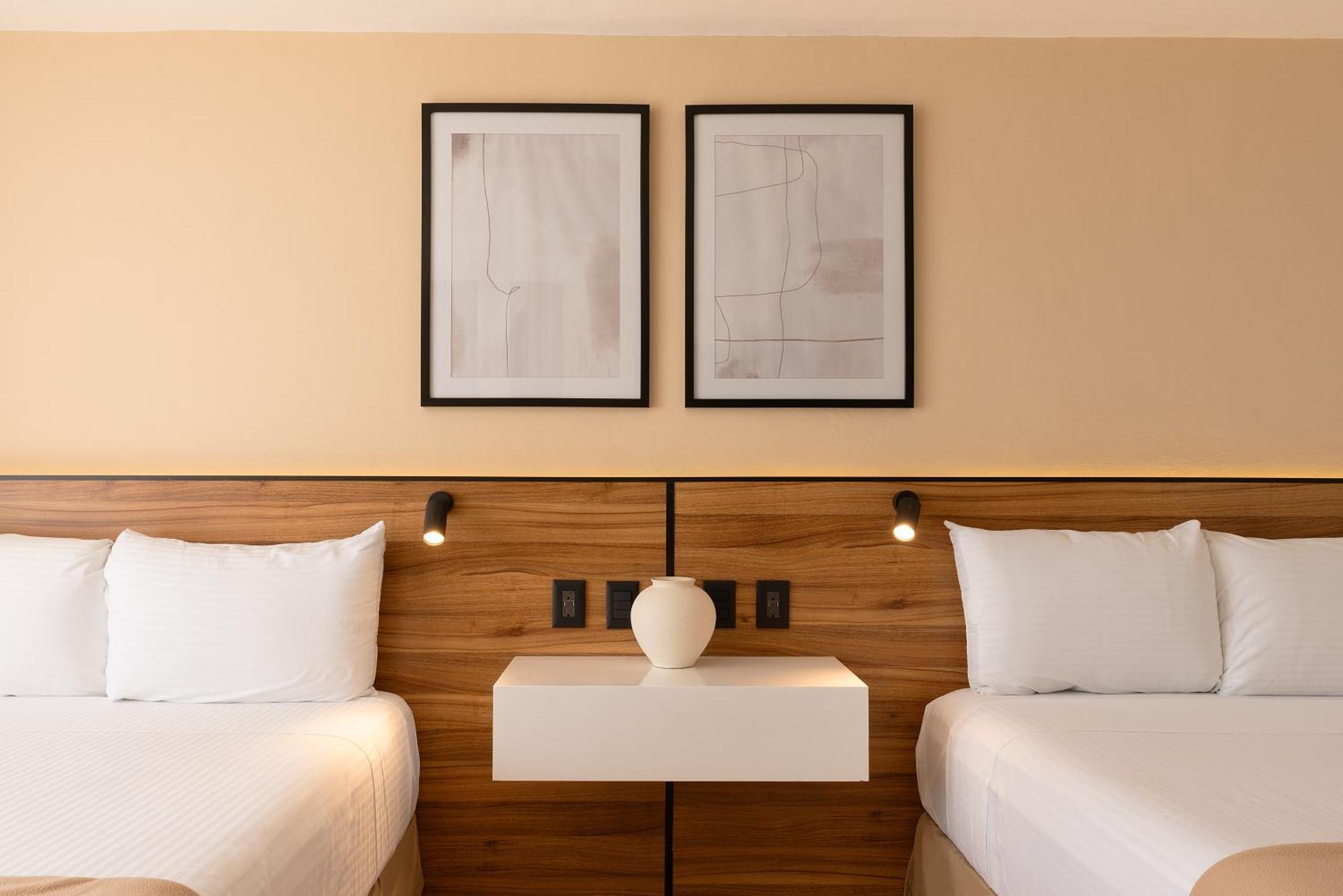 Standard Double Suite