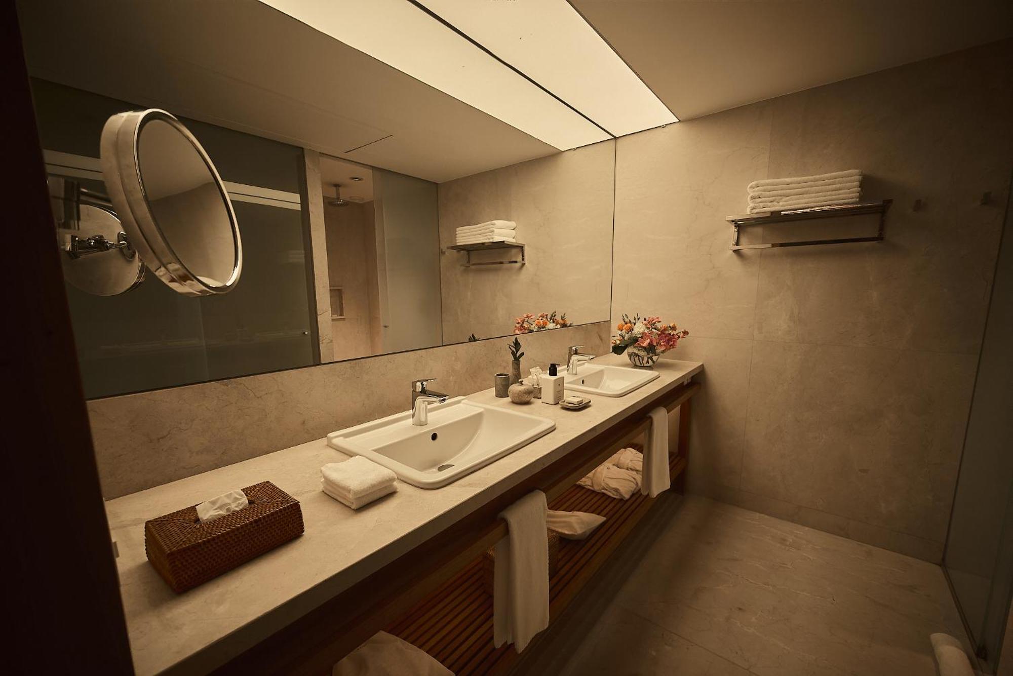 Superior Double or Twin Room Garden View