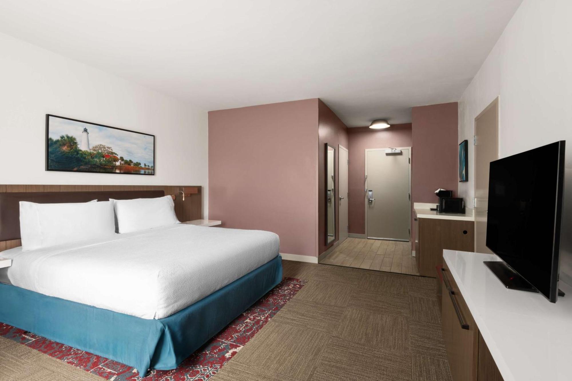 King Room Accessible Tub Mobility Access