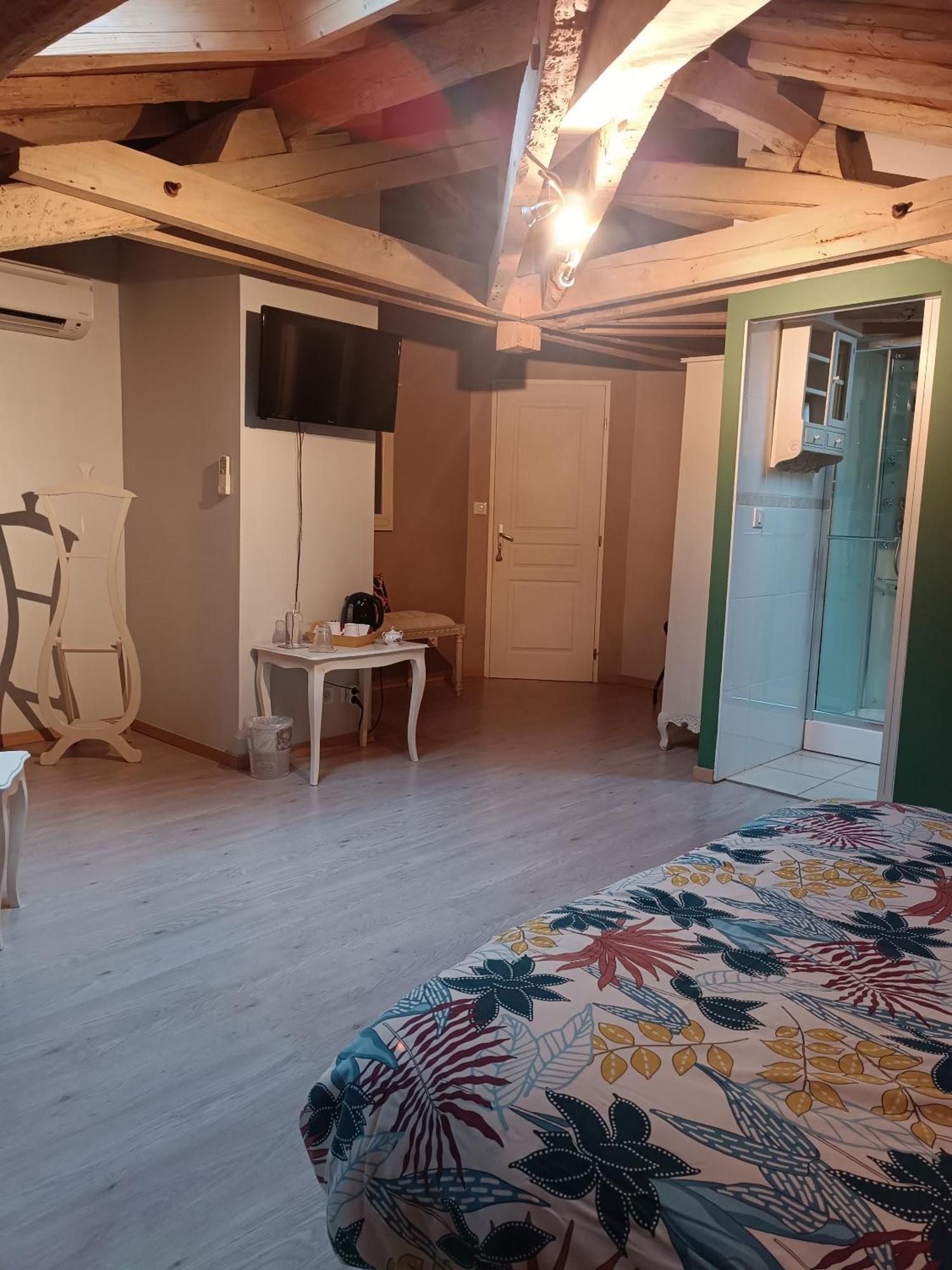 Small Double Room