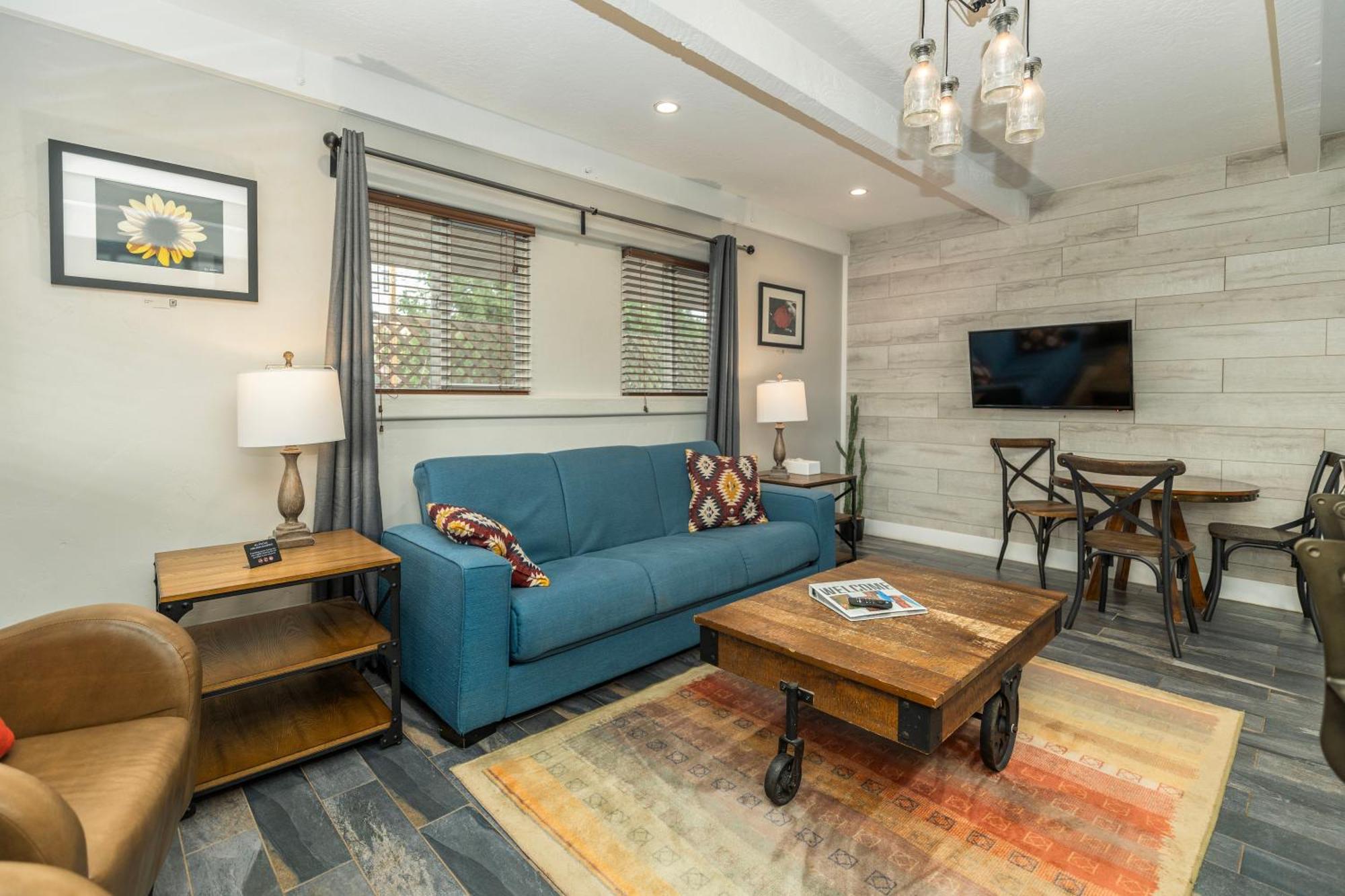 King Suite Kitchen Sofa Bed