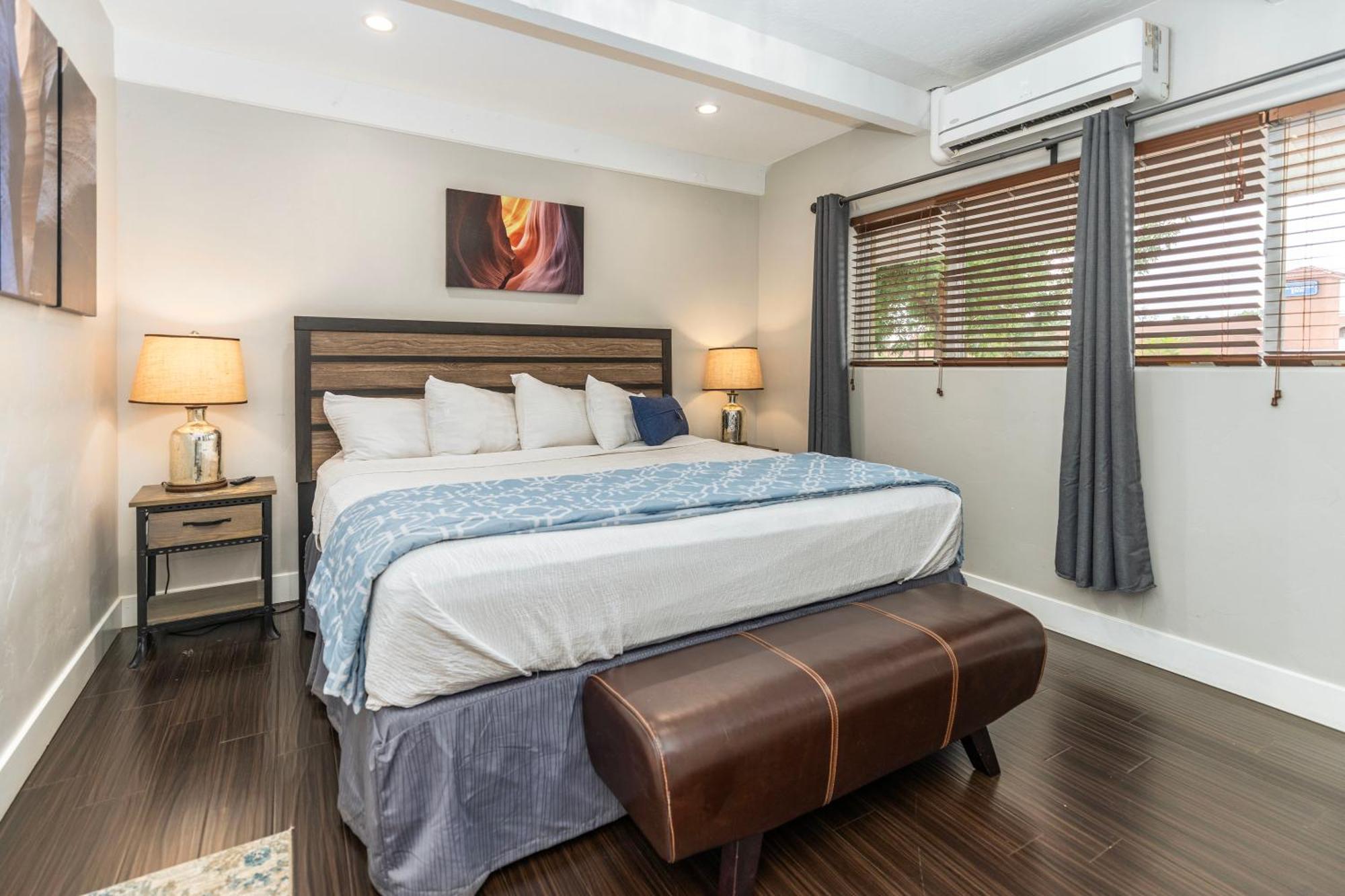 King Suite Kitchen Sofa Bed