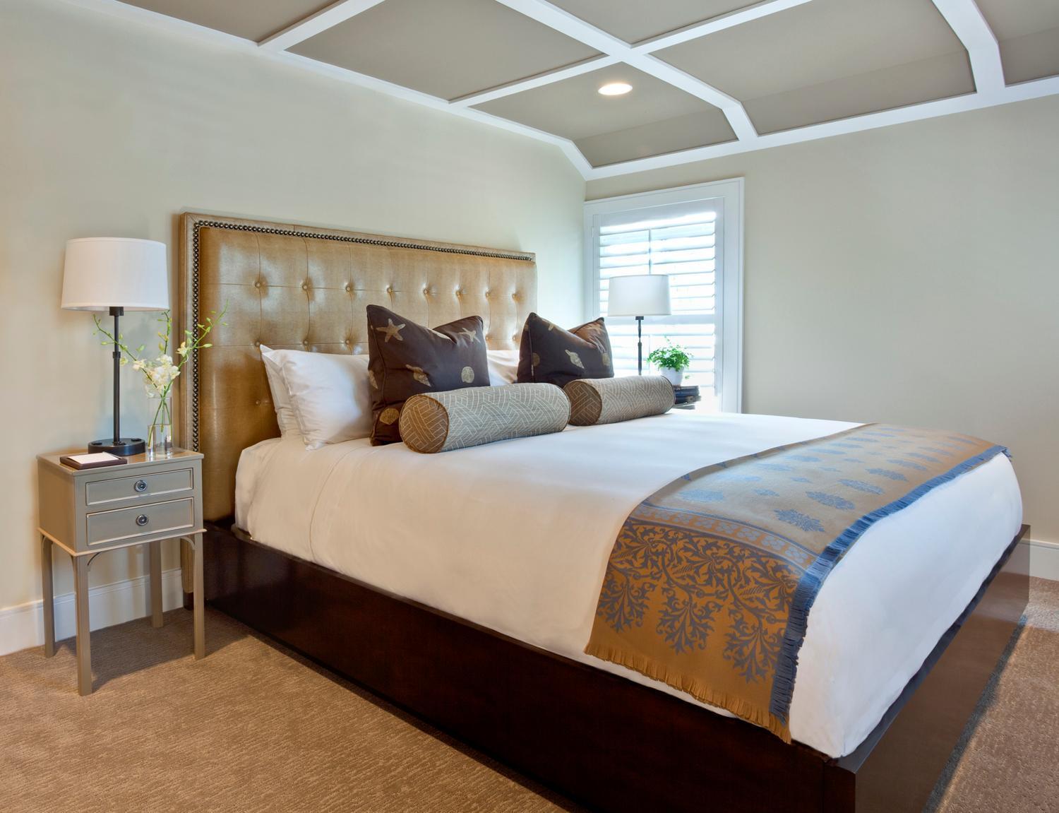 INN Suite-Located at the White Elephant Inn at 19 North Water Street