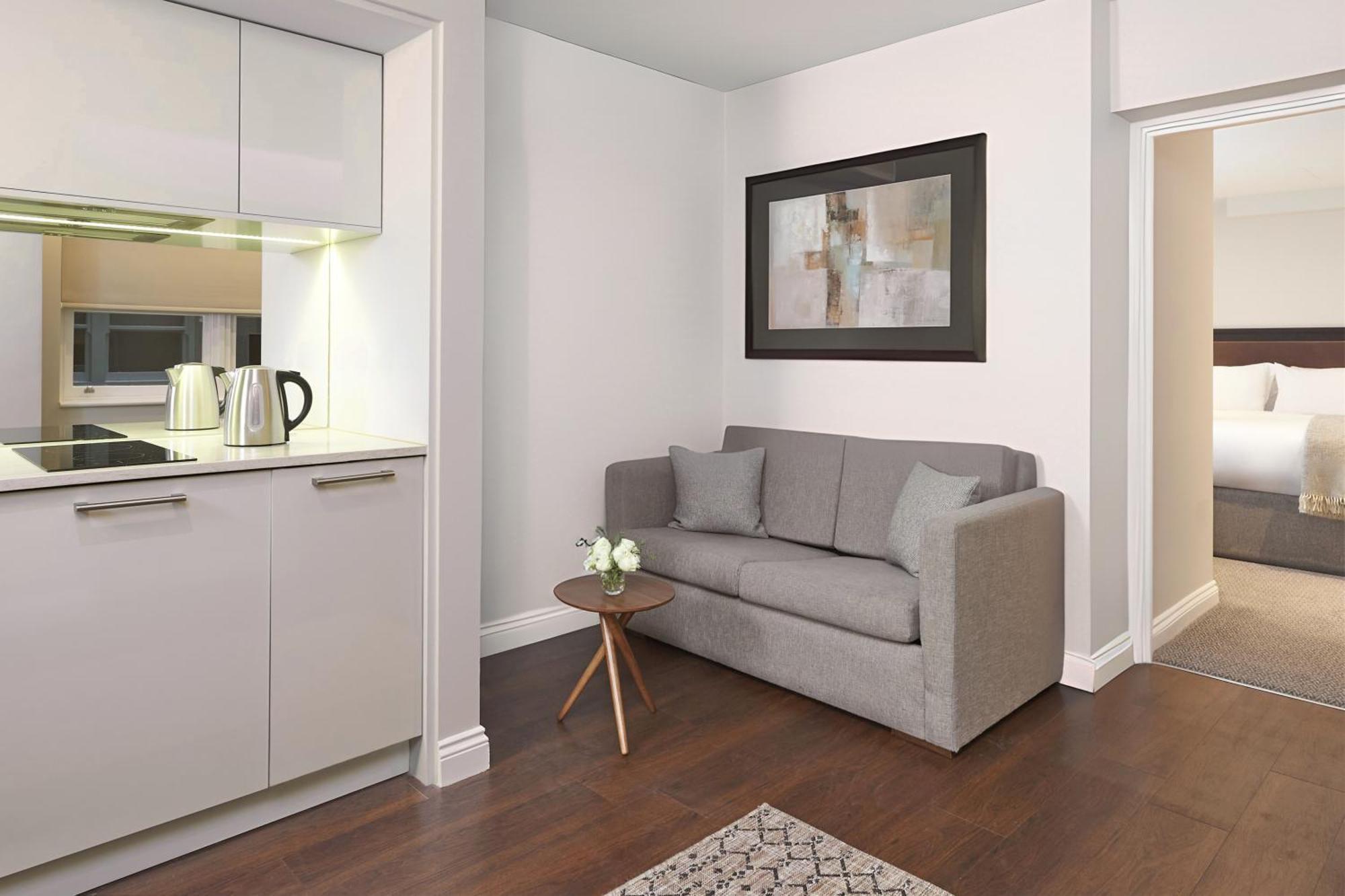 One-Bedroom Premier,1641009577:JPEG