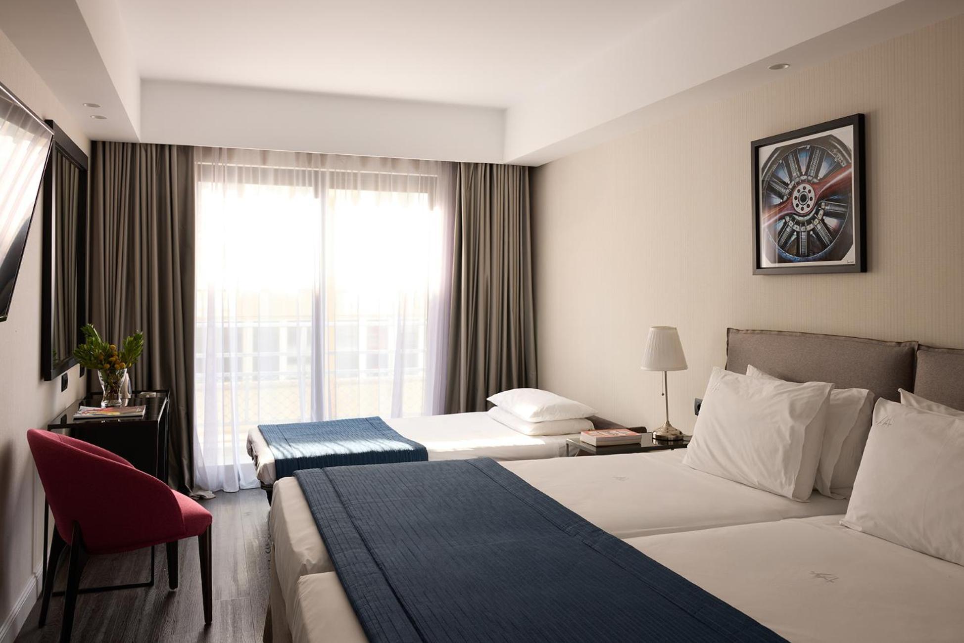 Superior Triple Room City View