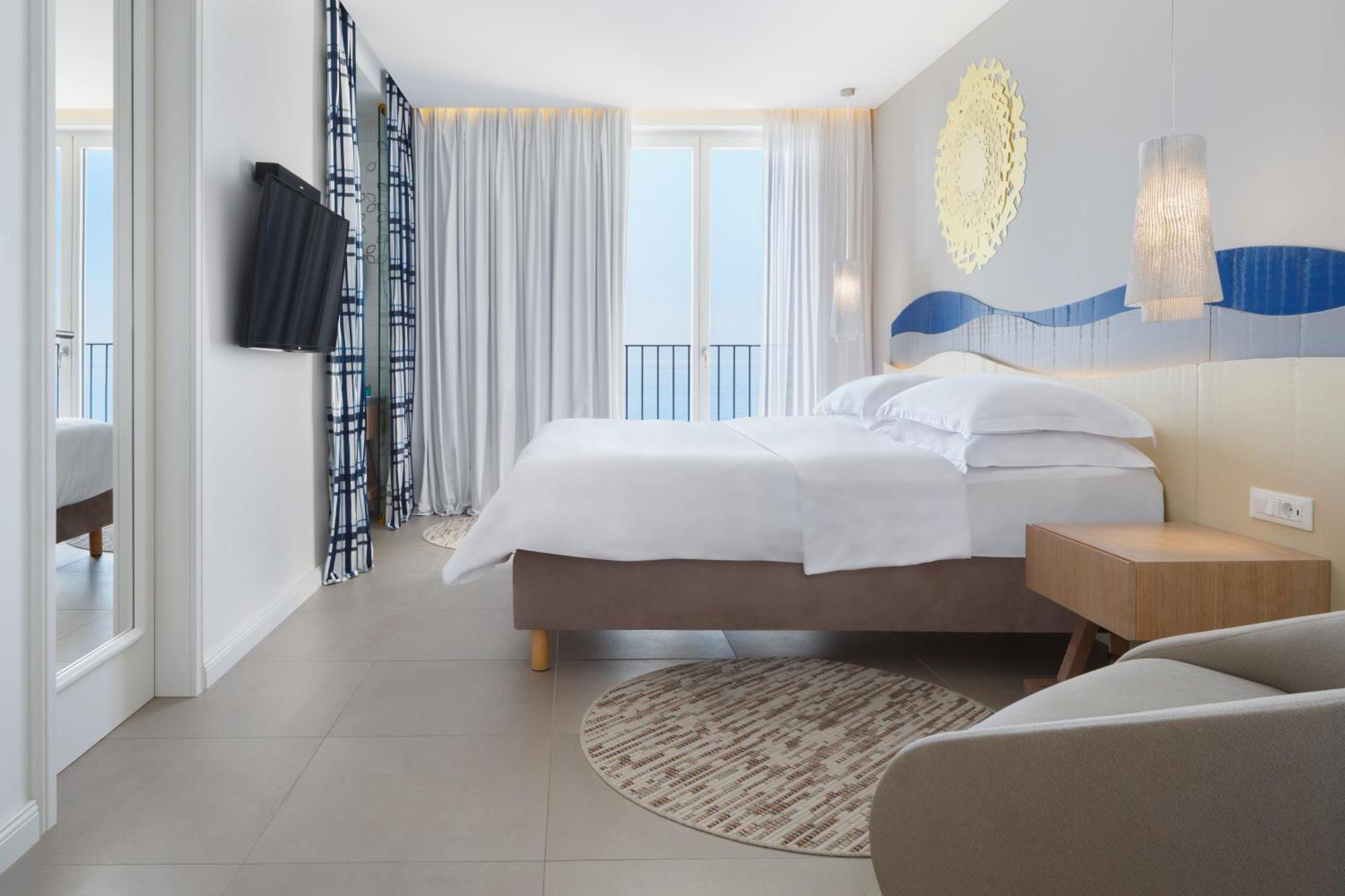 Superior Double Room Balcony Sea View