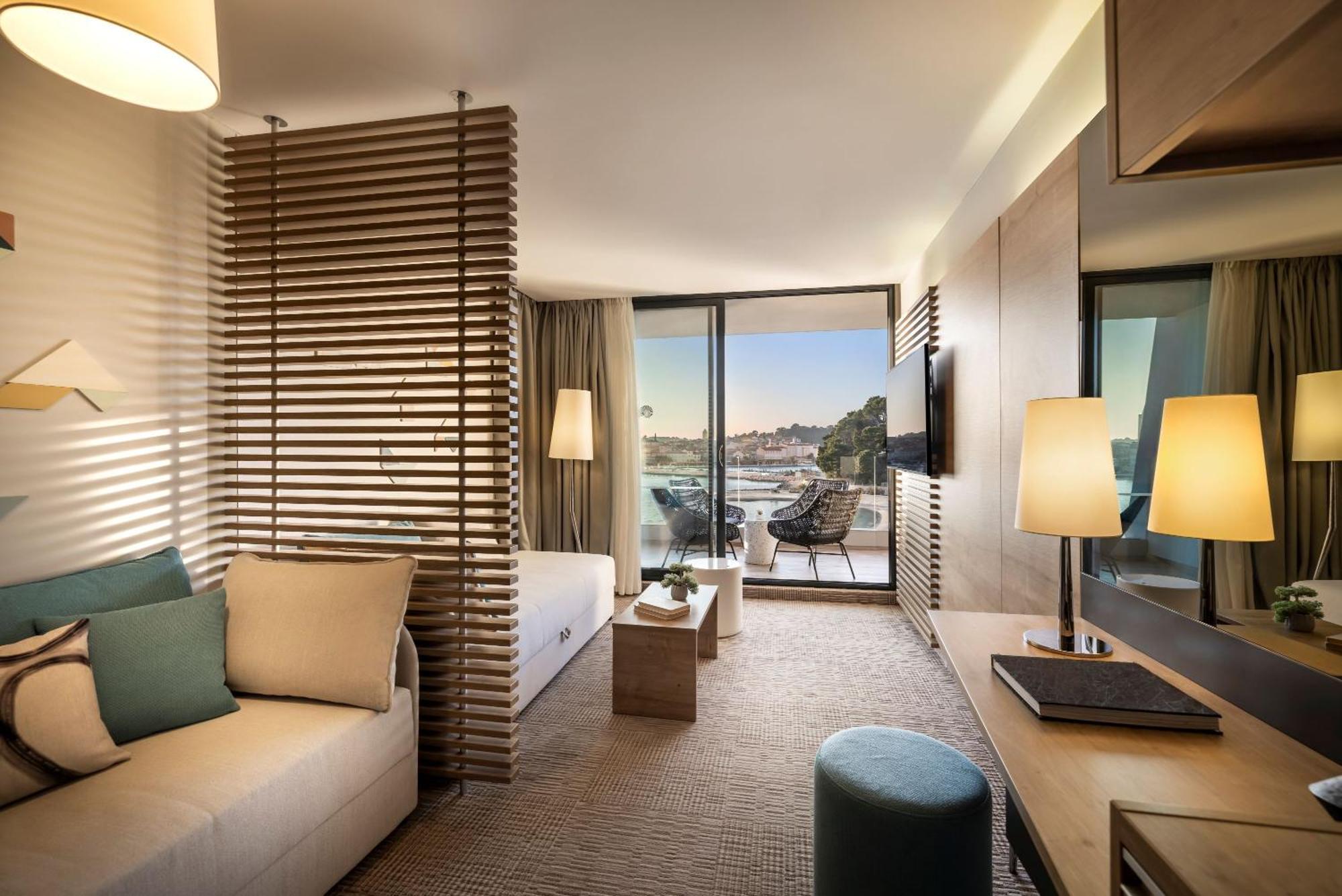 Suite 23 Seaview