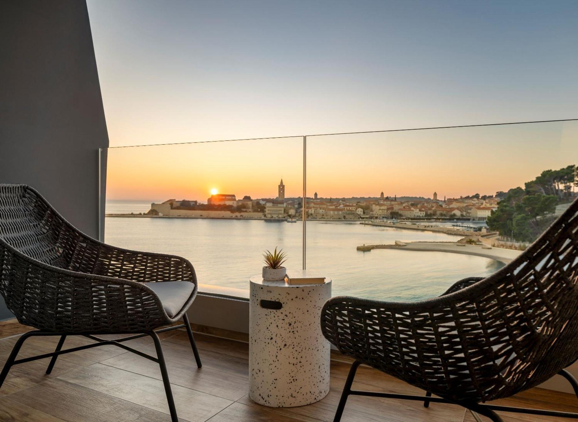 Room 21 Seaview