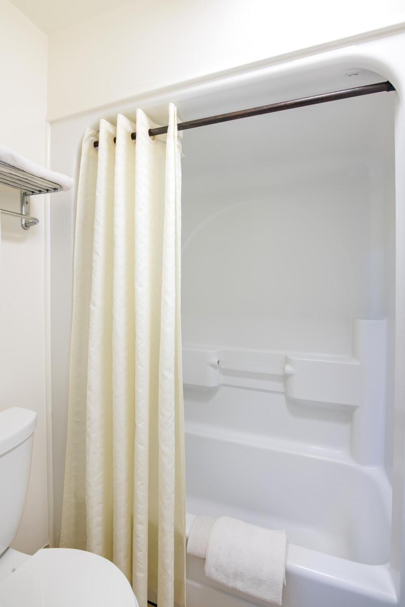 Three Queen Beds Kitchen