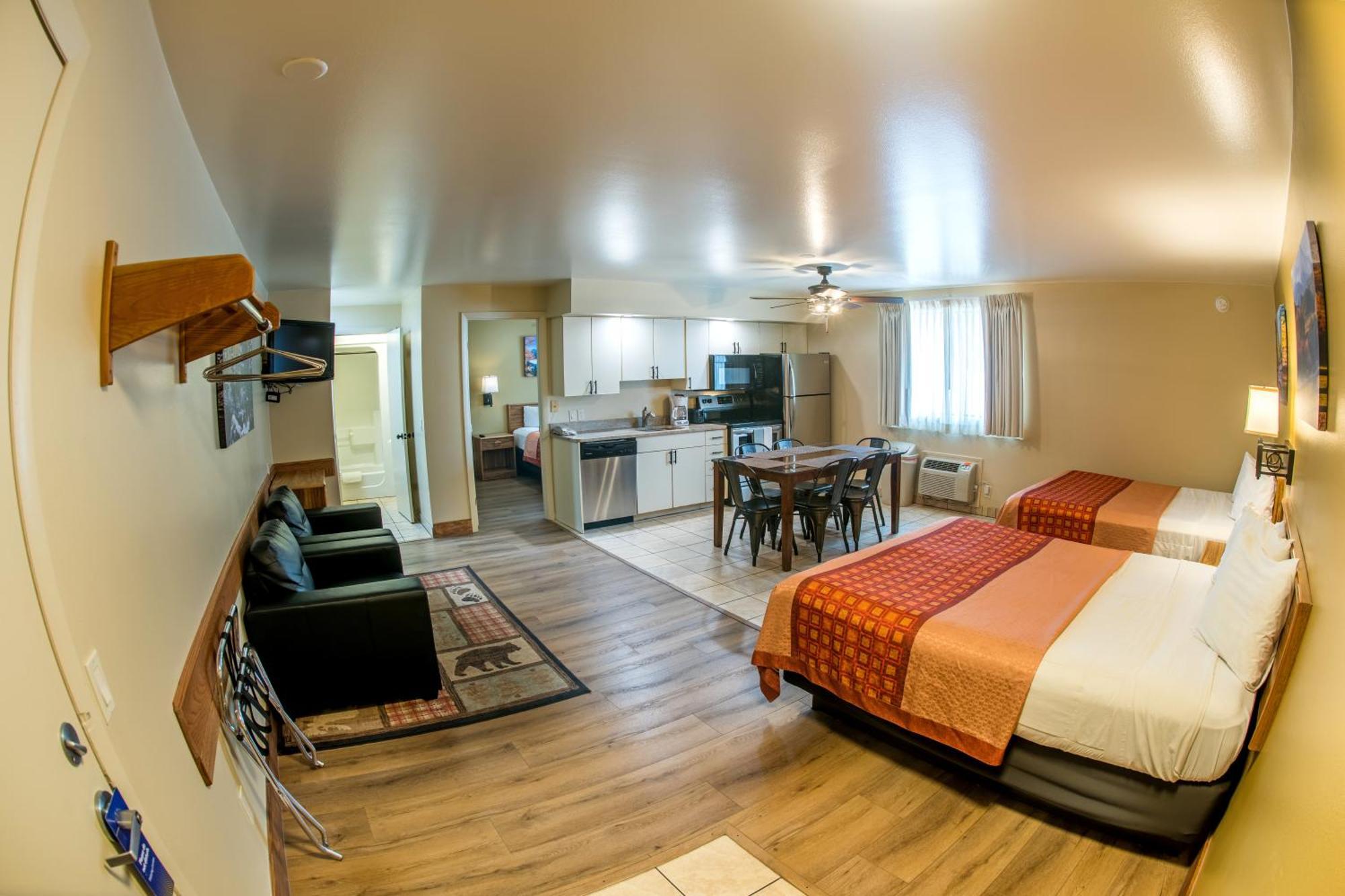 Three Queen Beds Kitchen