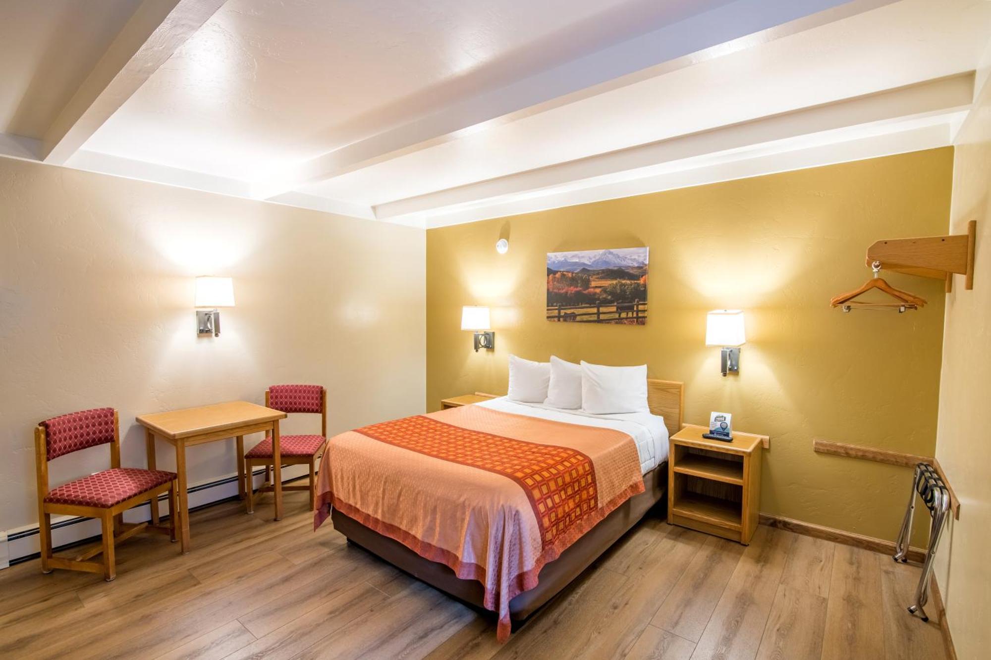Queen Room