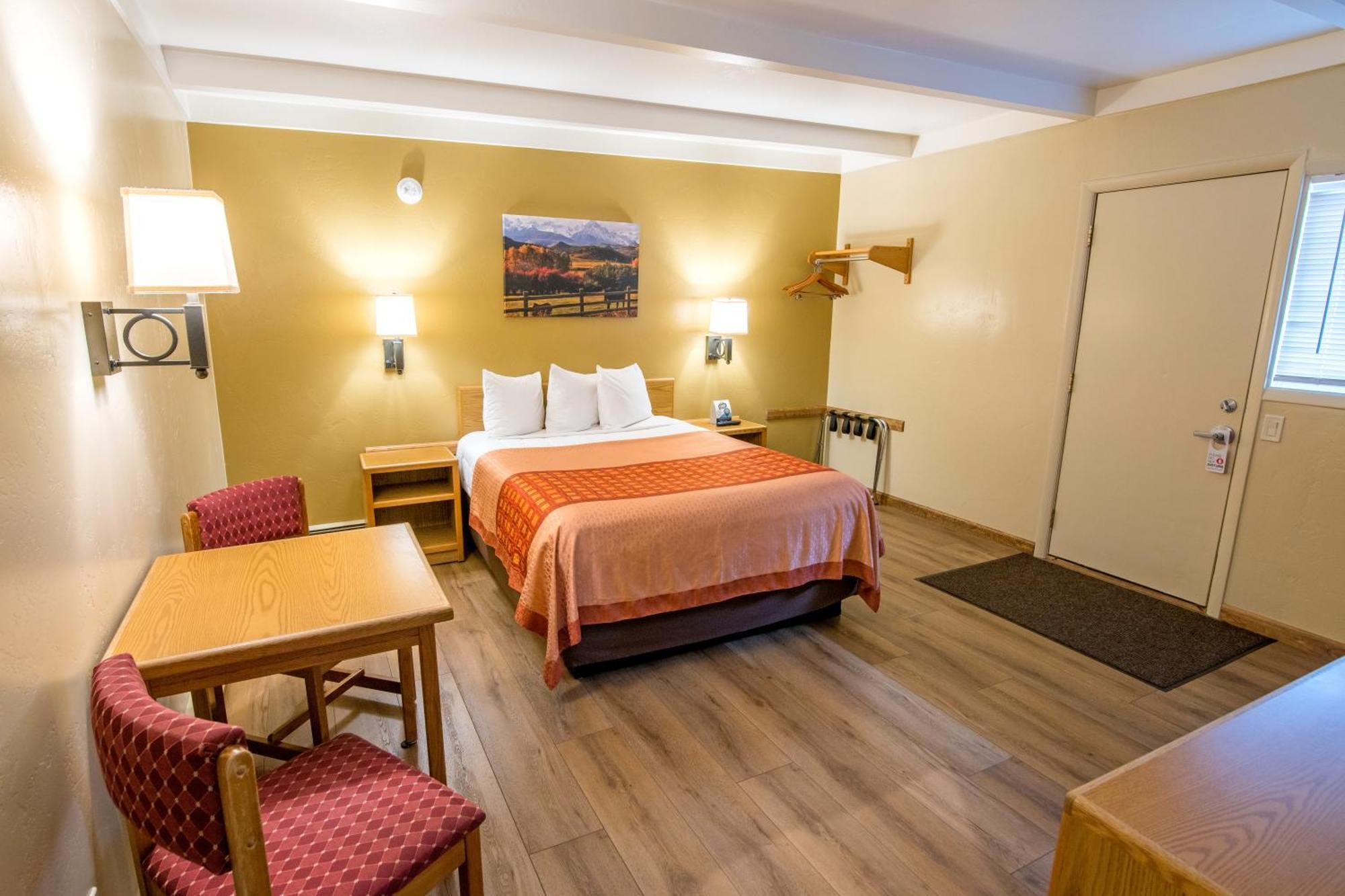 Queen Room