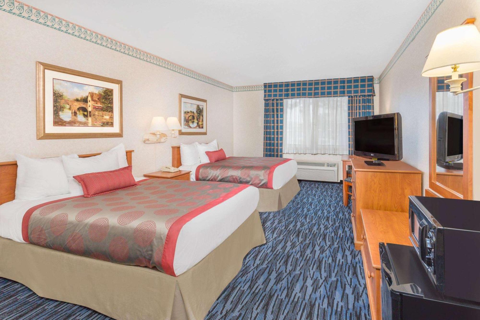 Double Room Two Double Beds Non-Smoking