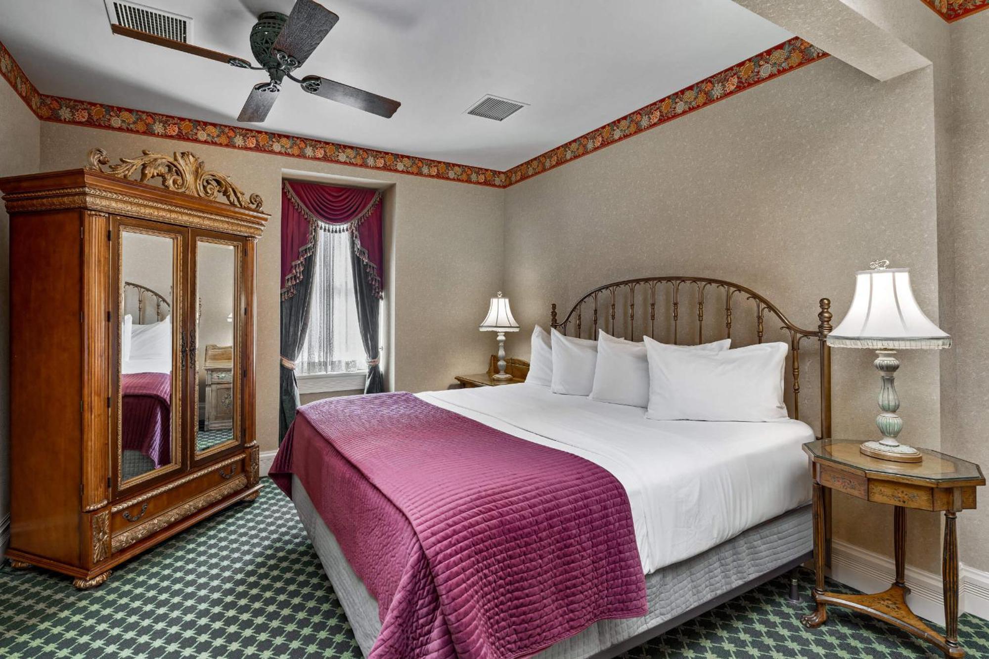 Superior King Suite