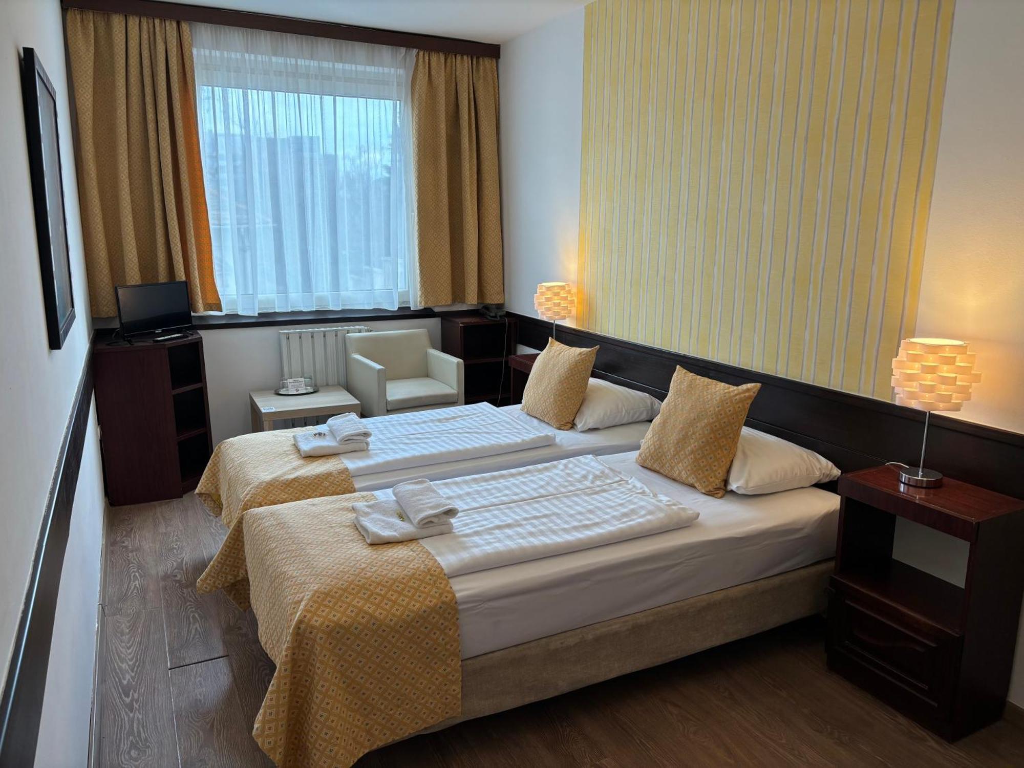 Standard Single Room