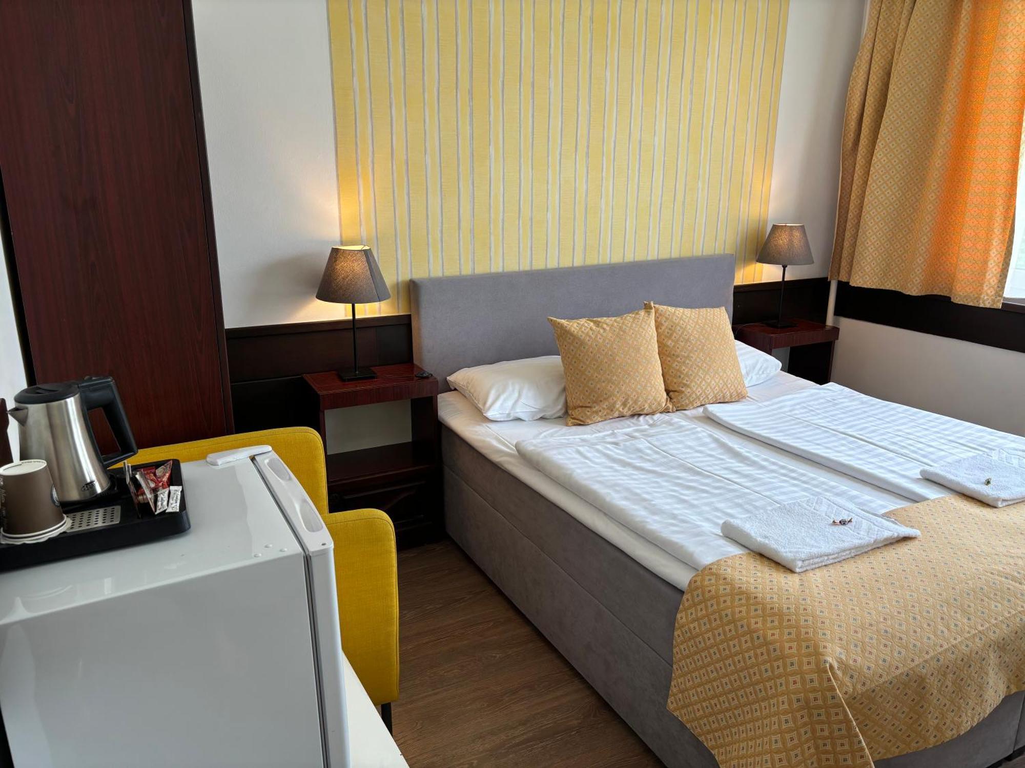 Standard Single Room