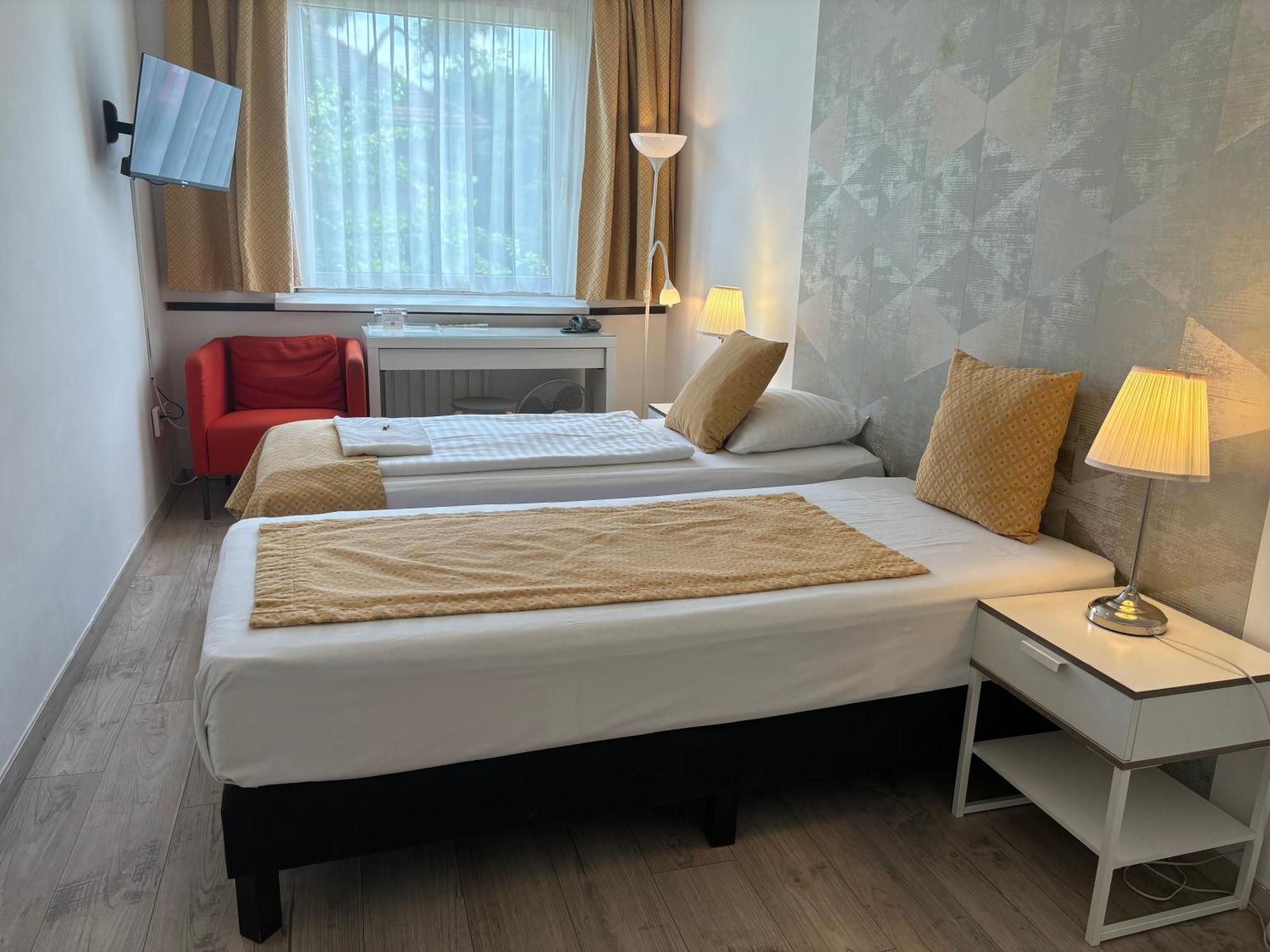 Standard Single Room