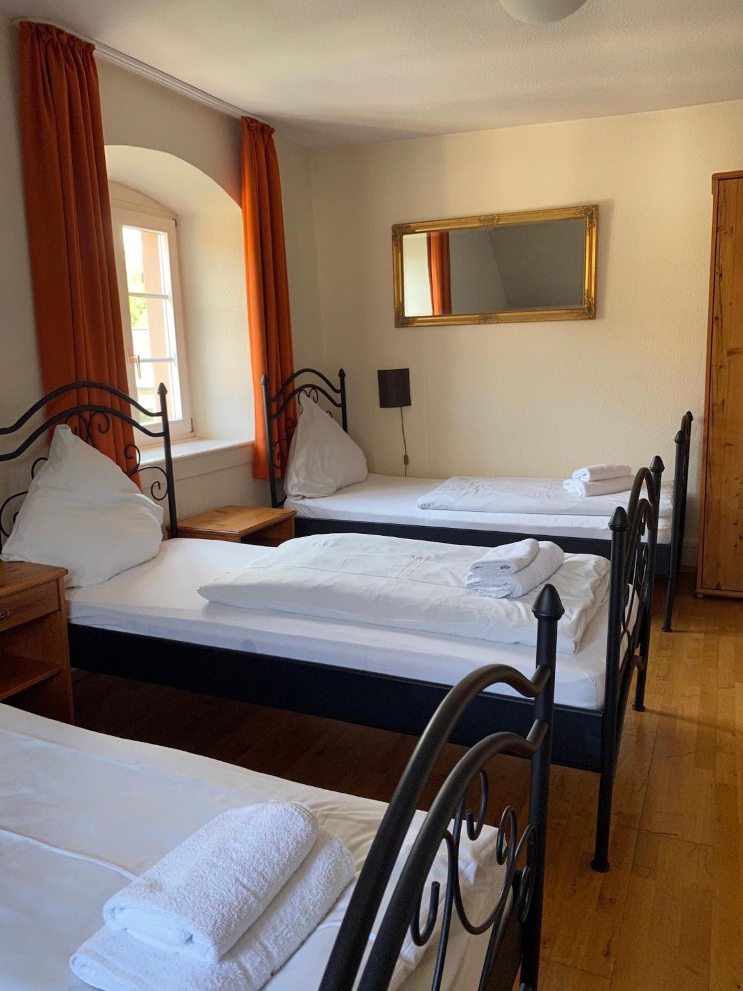 Basic Triple Room
