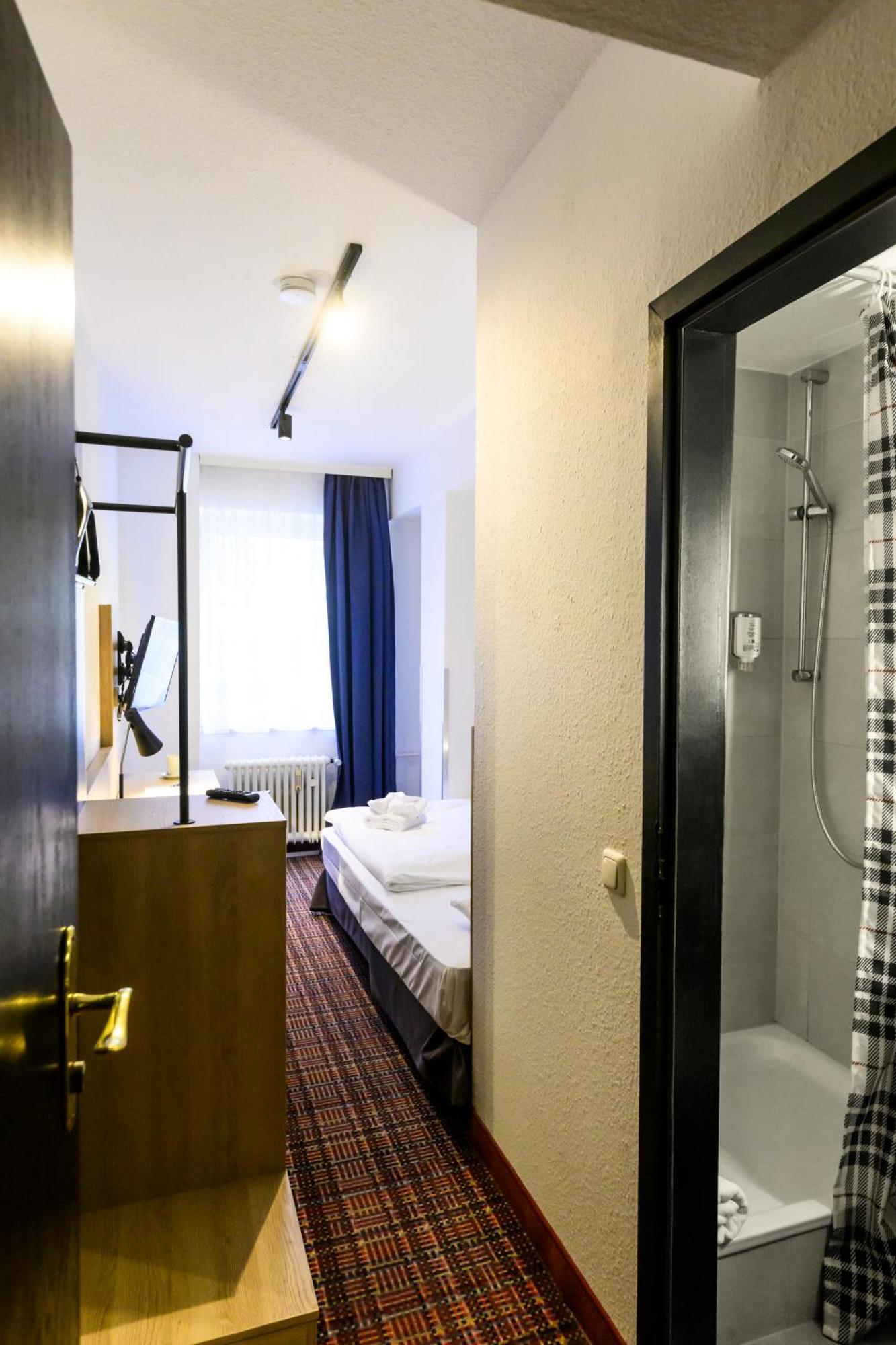 Economy Single Room