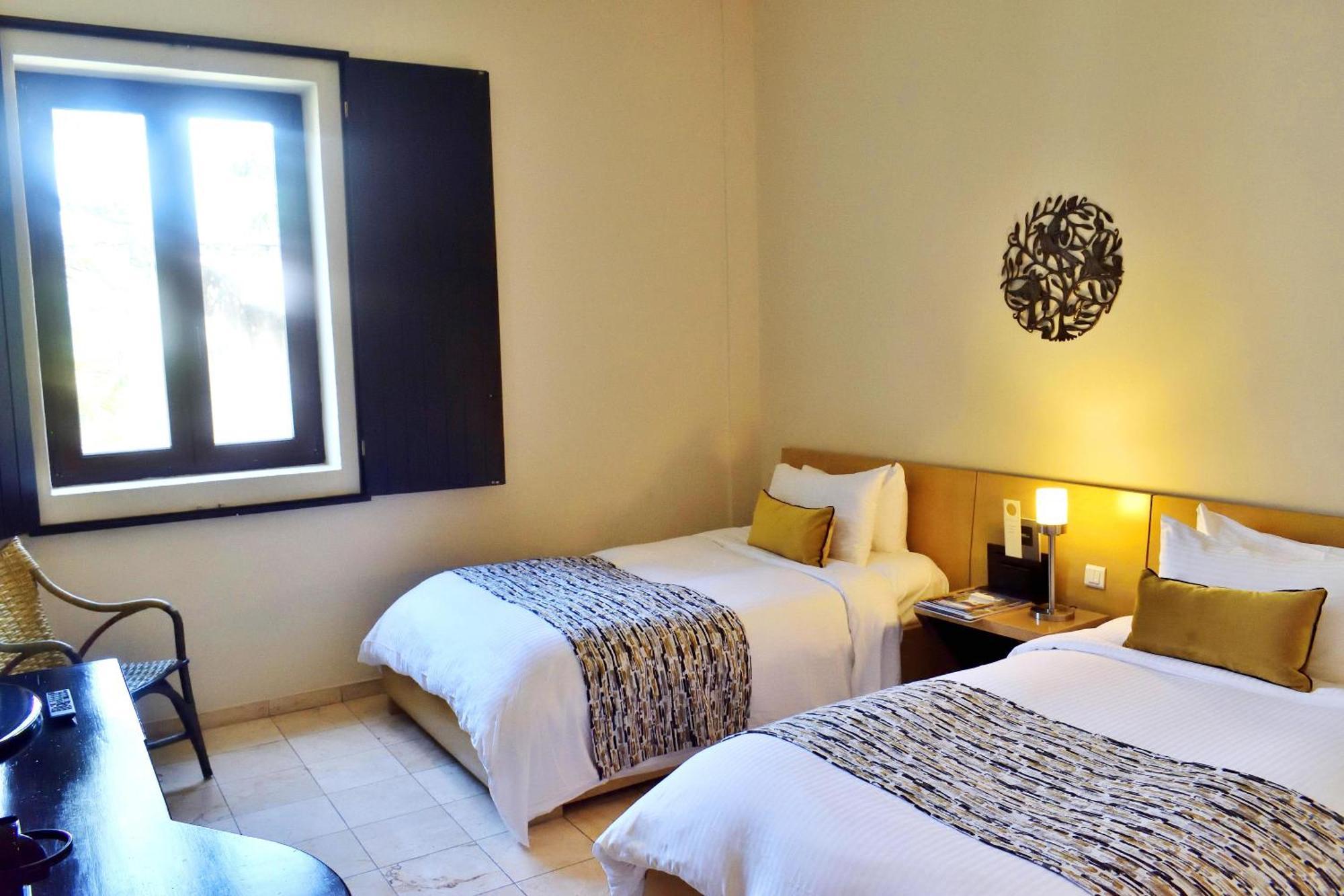 Contemporary Twin Room