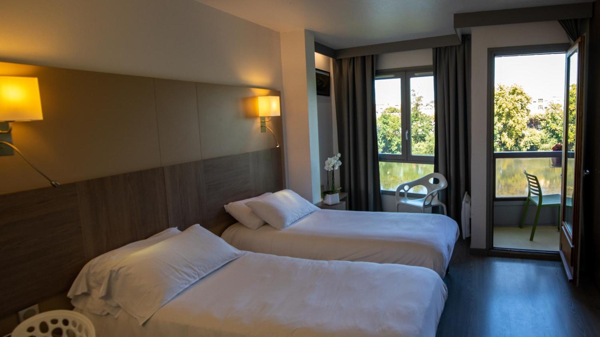 Twin Room River View