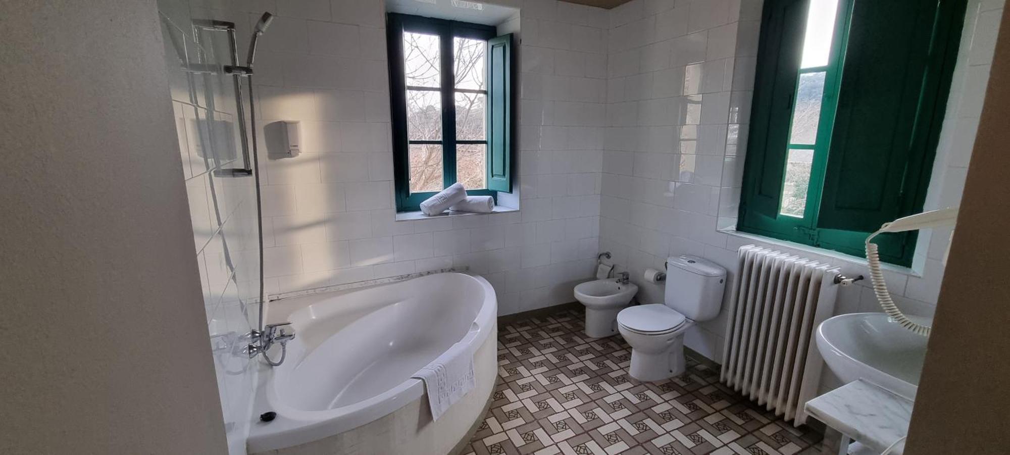Double or Twin Room,1642319206:JPEG