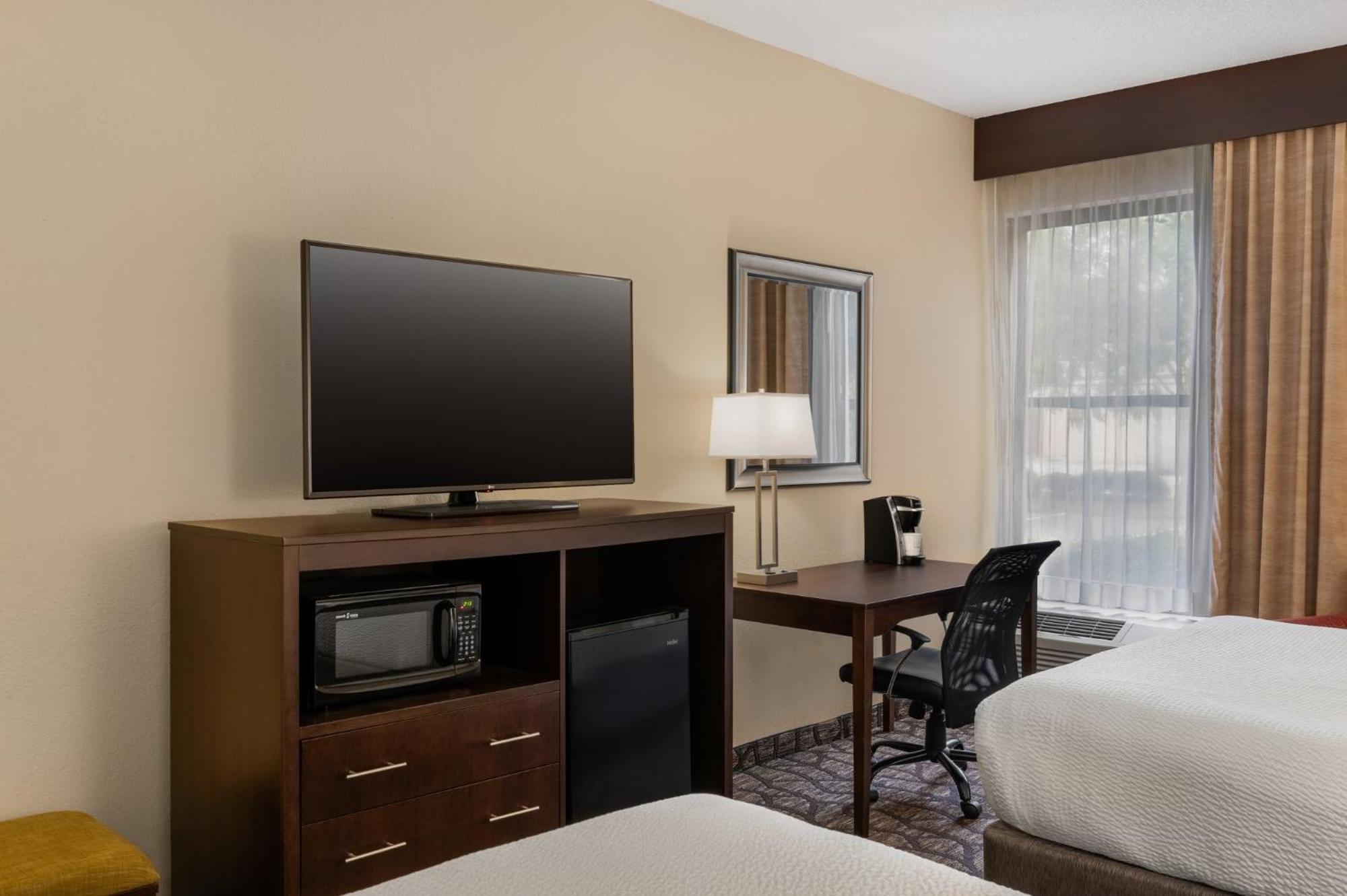 Standard Room Two Queen Beds