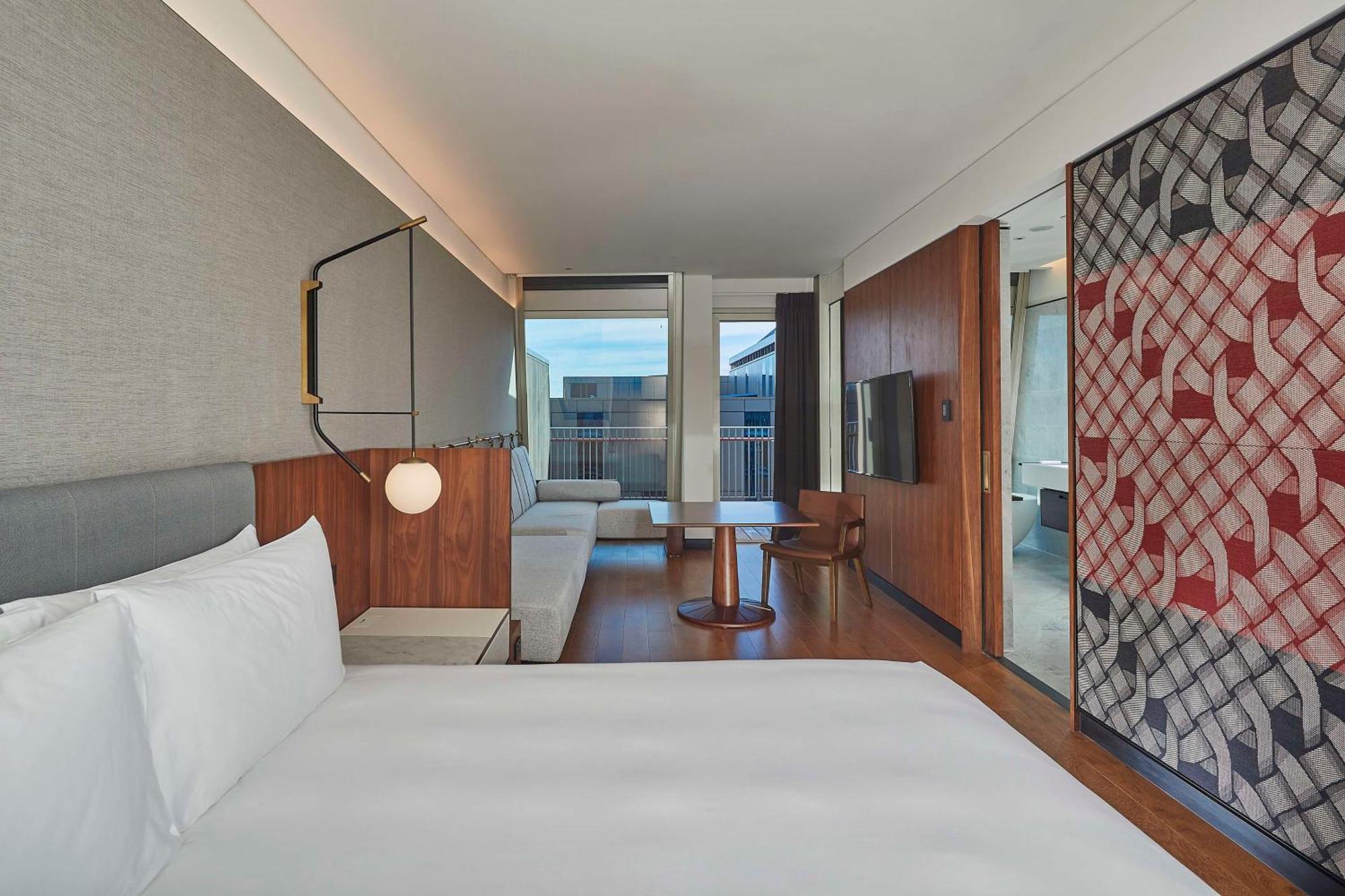 Rooftop King Room with Balcony