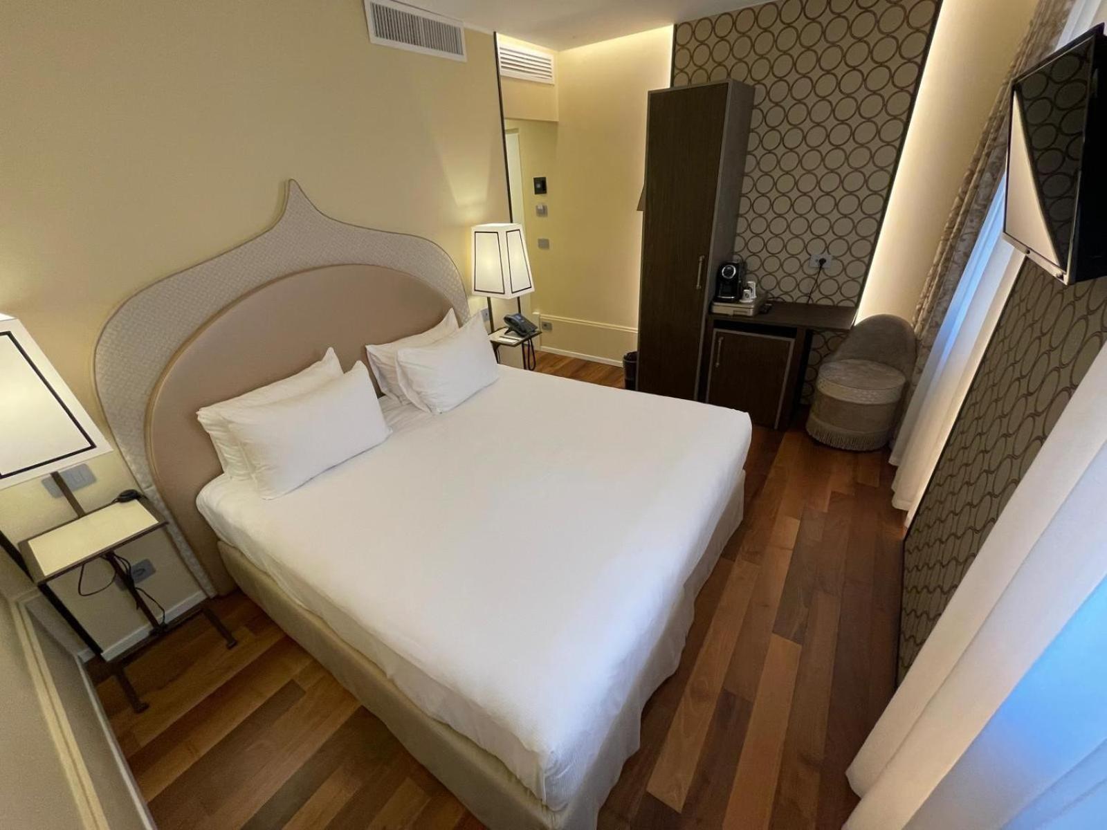Classic Double Room