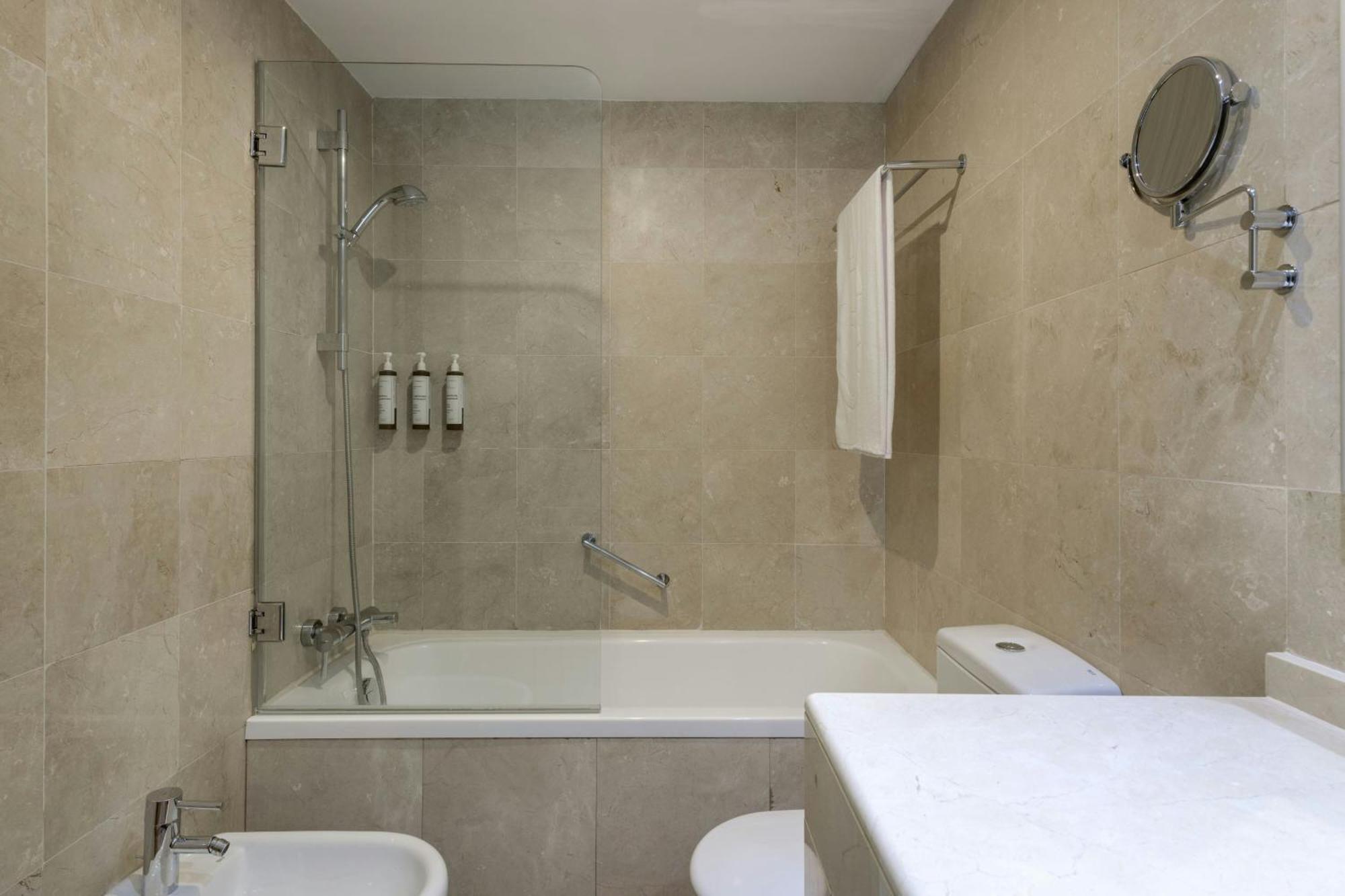 Standard Twin Room Street View