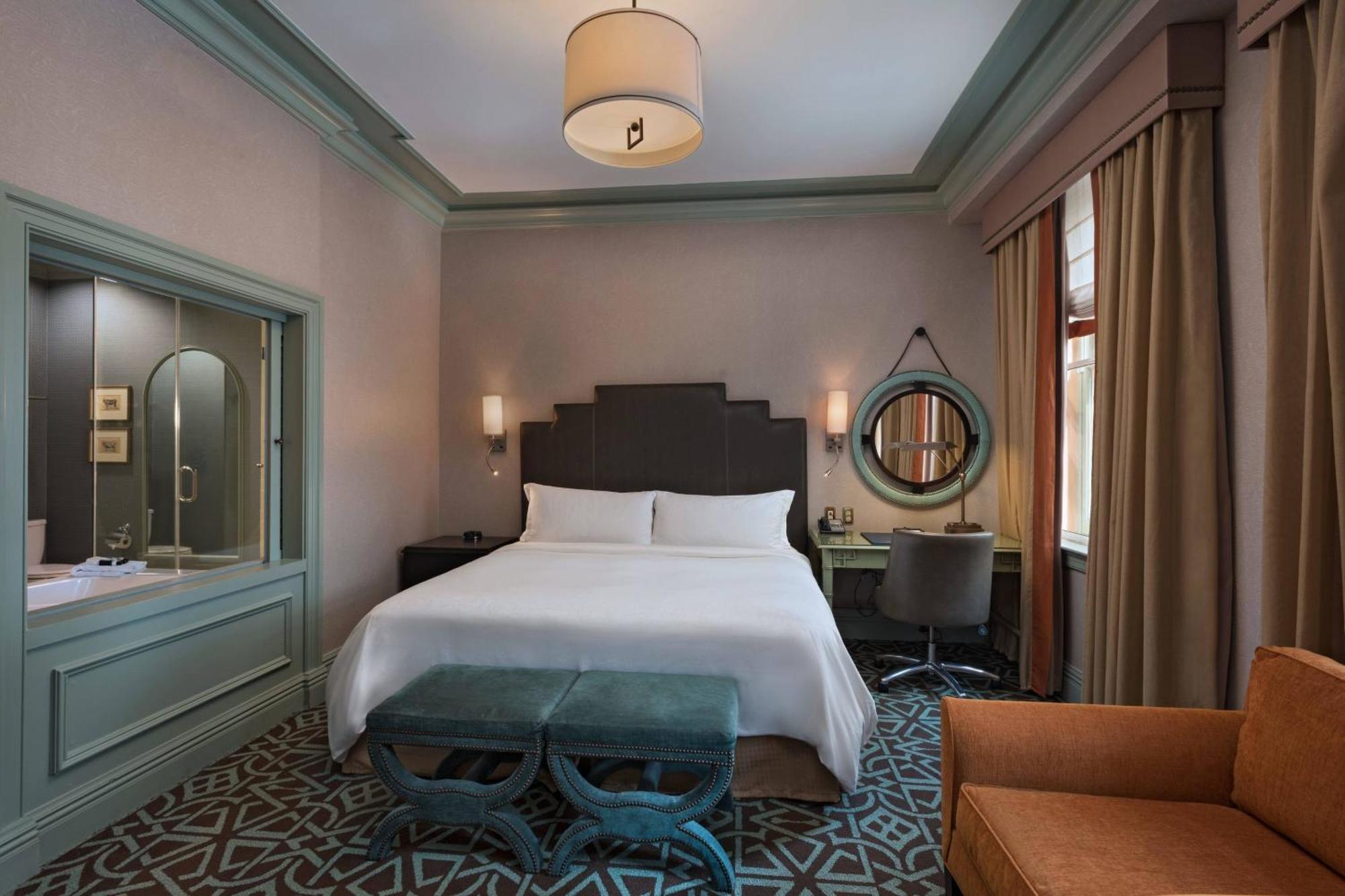 Deluxe King Room Whirlpool City View,1643139690:JPEG