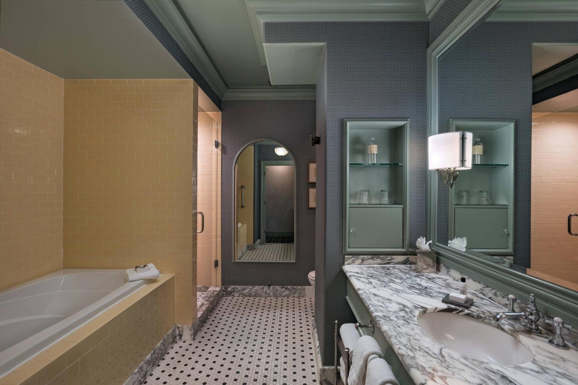 Queen Room Two Queen Beds