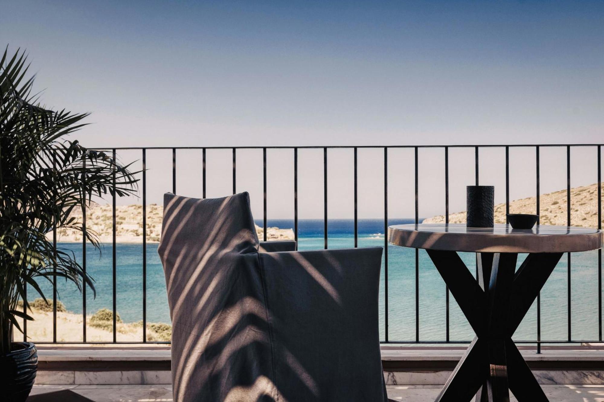 Premium One Bedroom Suite Sea View Private Pool