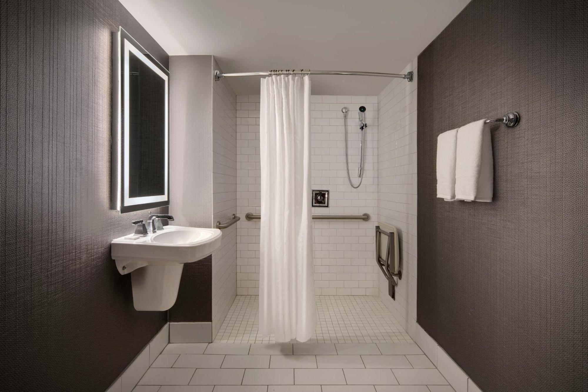 King Room Roll Shower Mobility Hearing Accessible