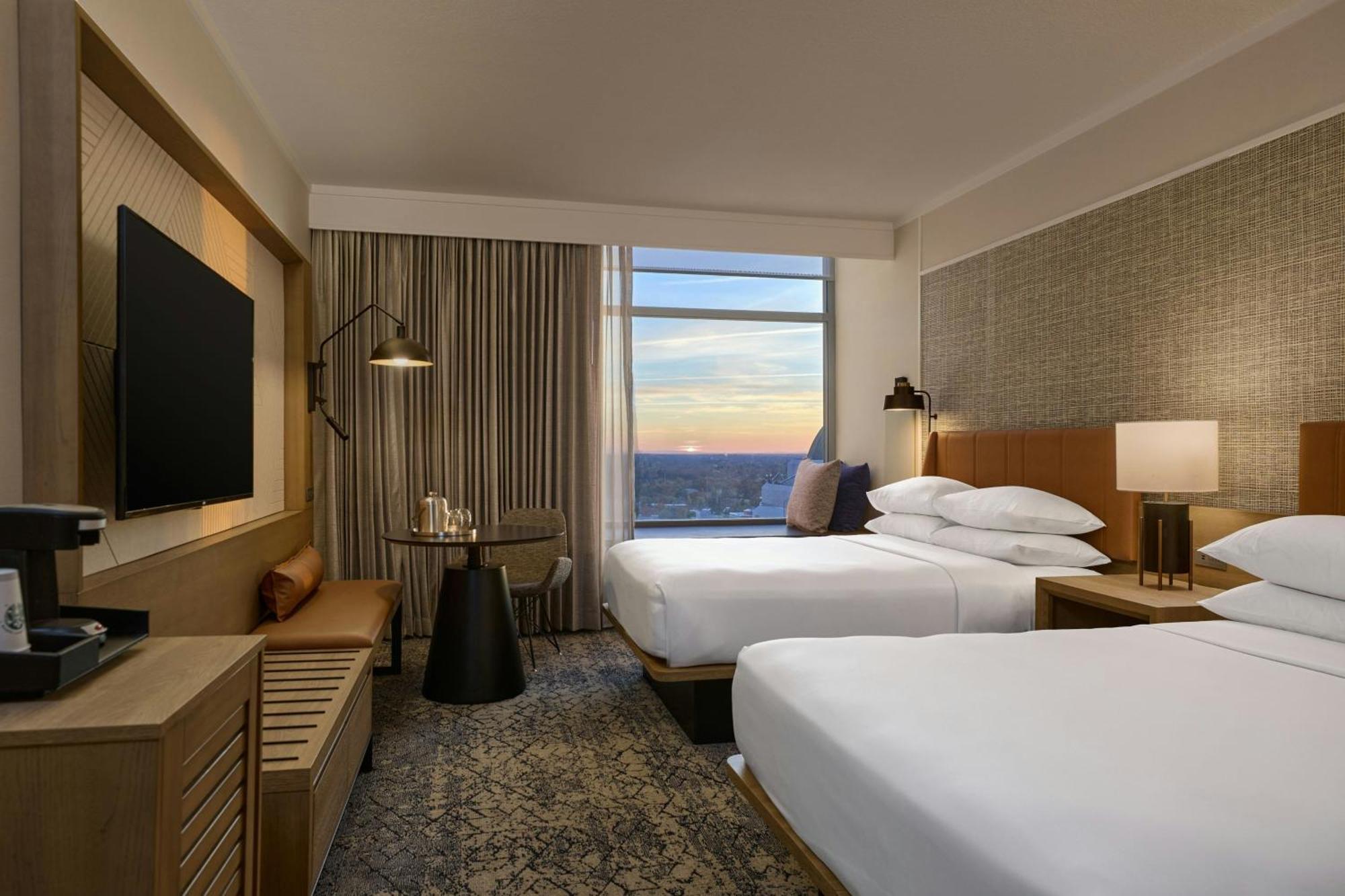 Guest Room with Two Double Beds and City View - Club Lounge Access,1643147362:JPEG