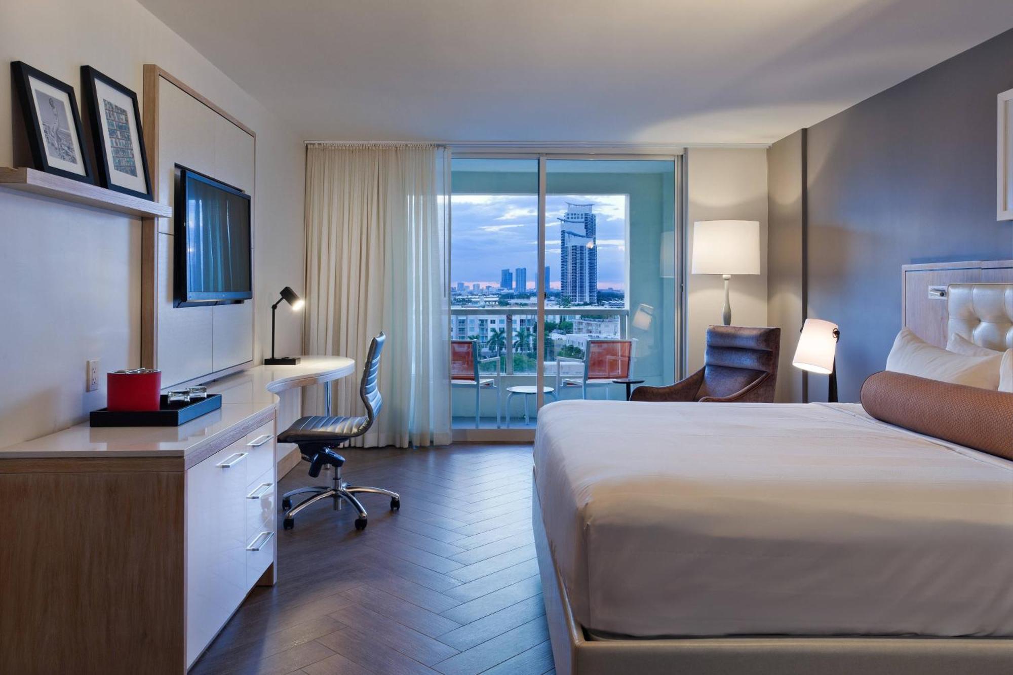 King Room City View Balcony