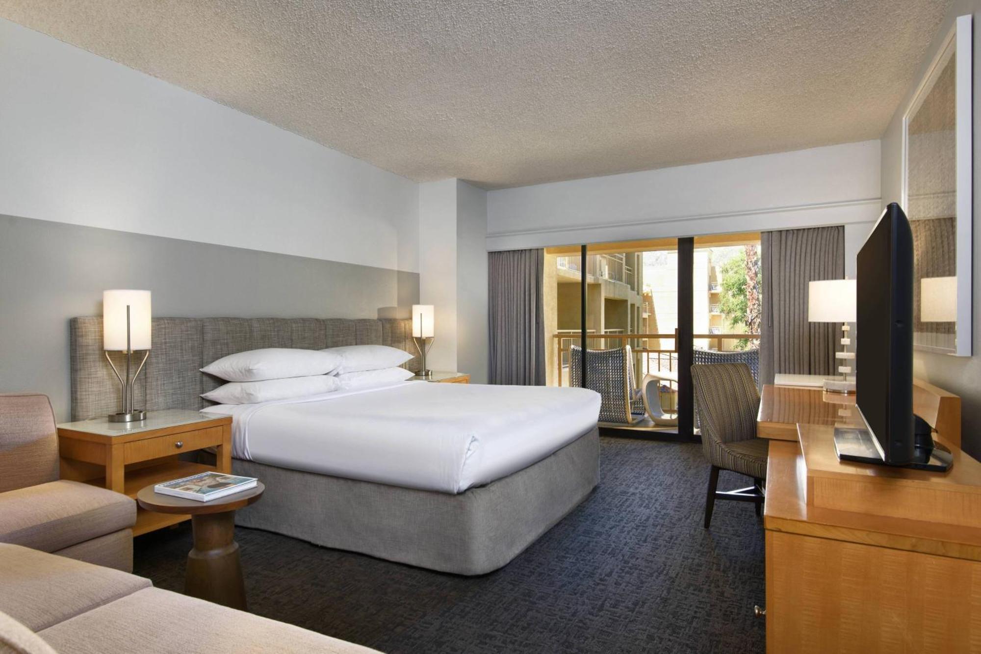 King Guest Room Poolside View No Resort Fees