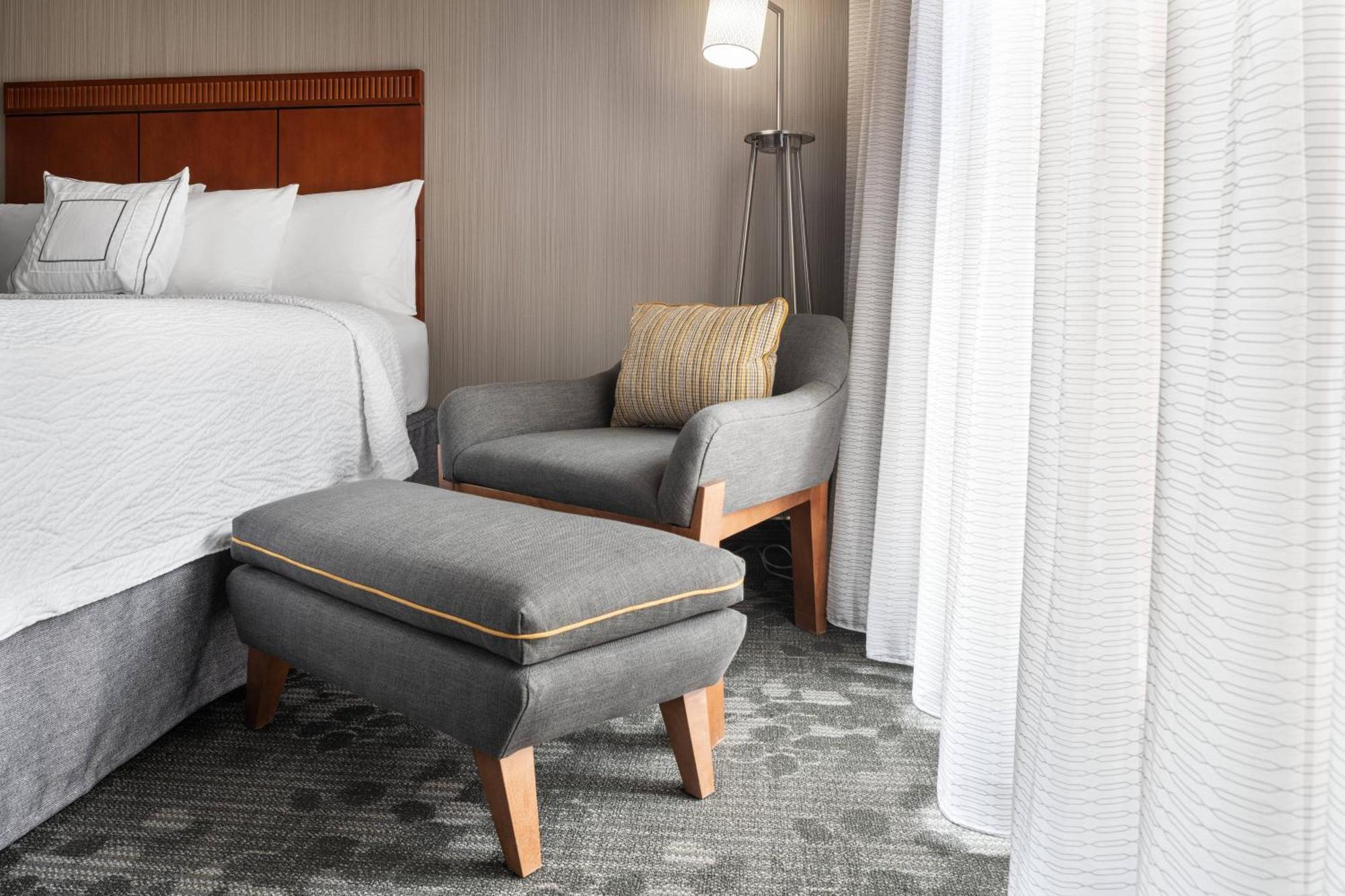 Queen Room Two Queen Beds